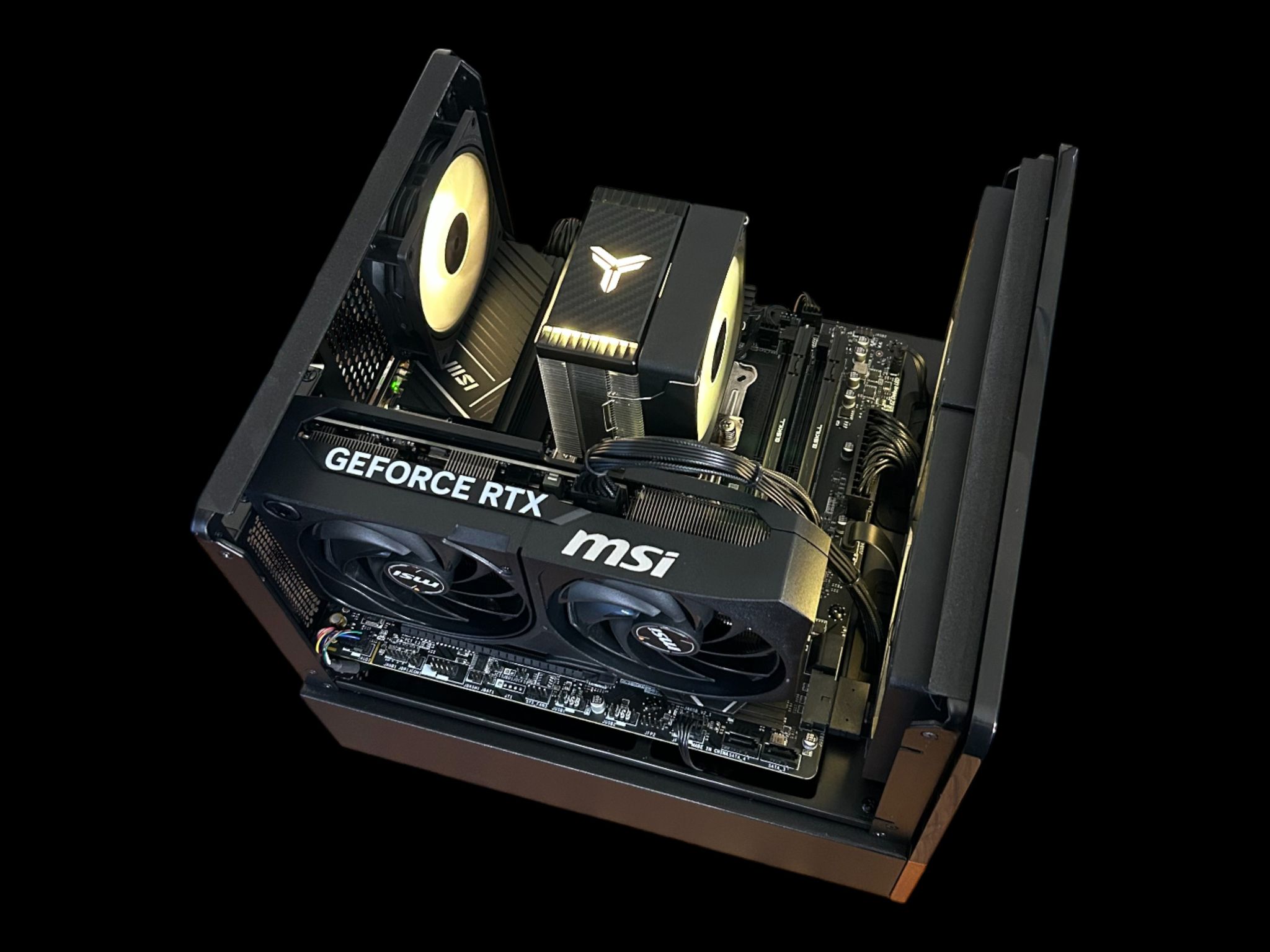 RTX 5070 12GB | Ryzen 5 7600X3D | 32GB DDR5 6000MT/s | 2TB NVMe | The Navigator