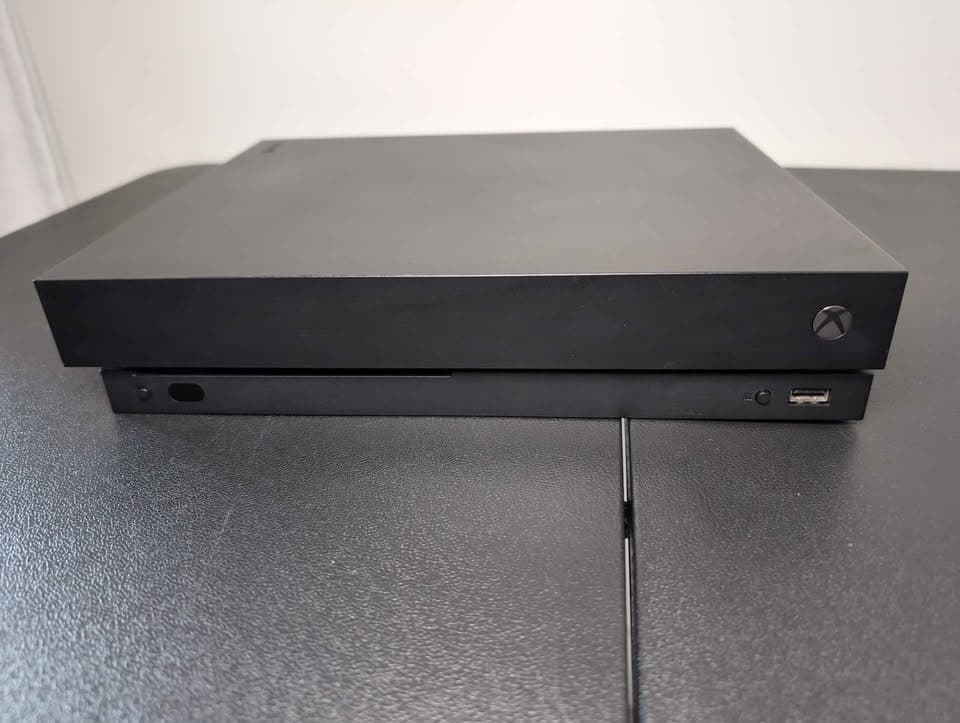 Xbox One X 1TB With Controller | Great Condition