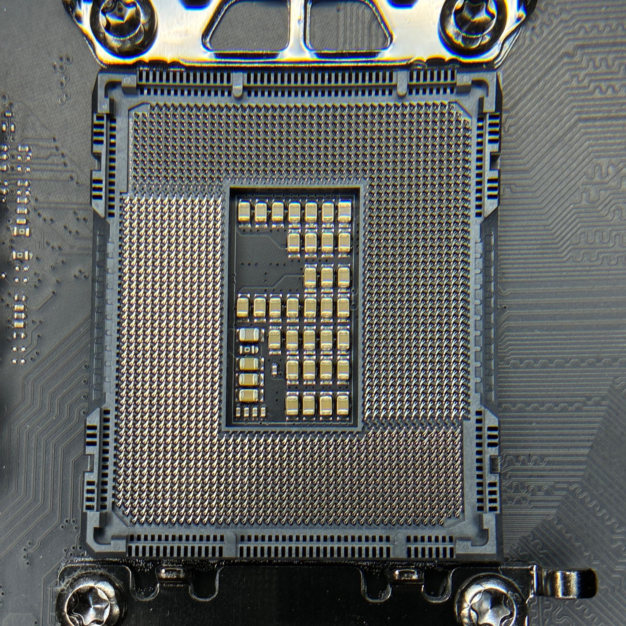 Asus ROG MAXIMUS Z690 HERO (Motherboard)