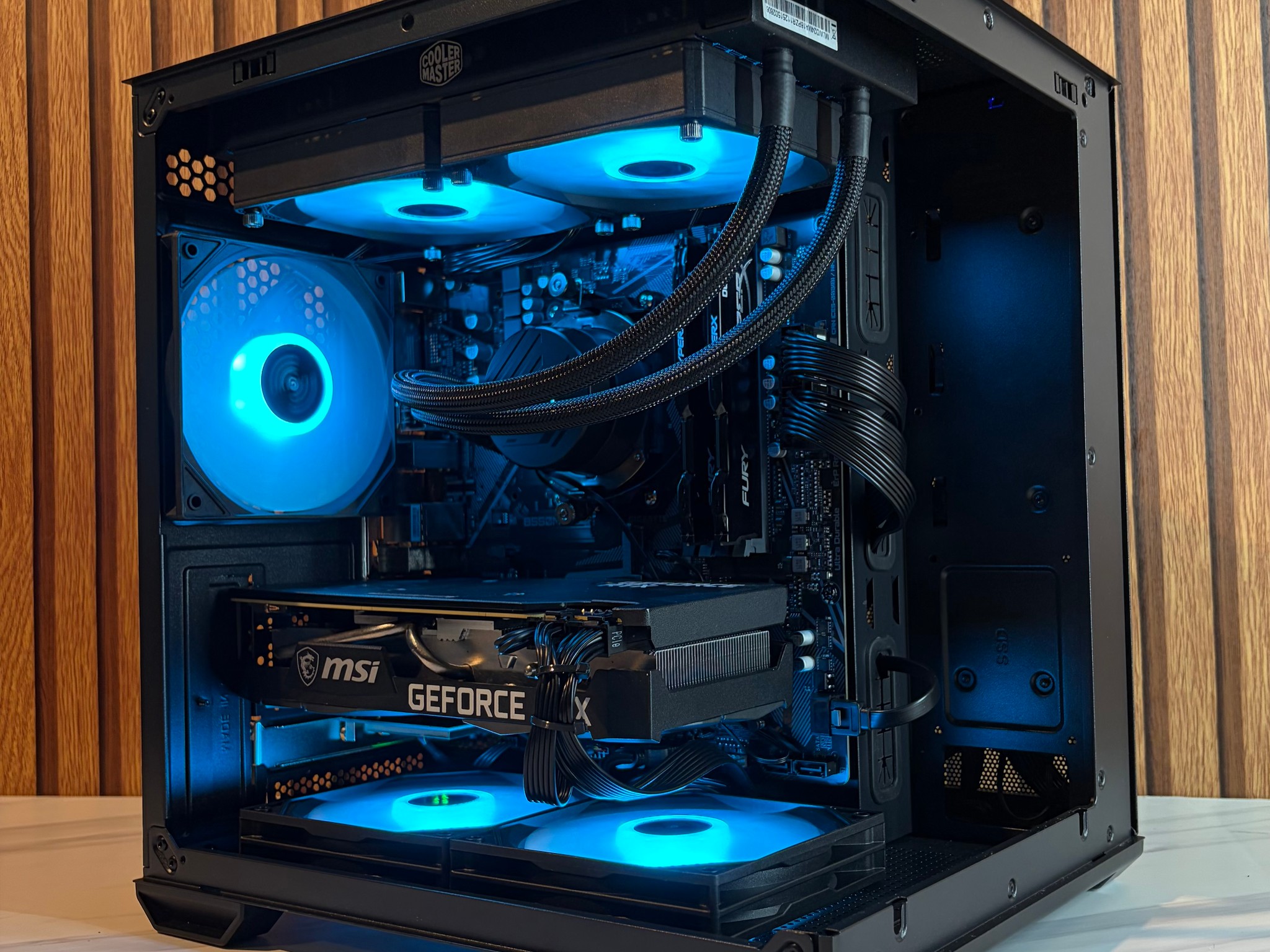 RTX 3070 | RYZEN 5 5600 | 16GB DDR4 | 500GB SSD | 750W | 240MM AIO