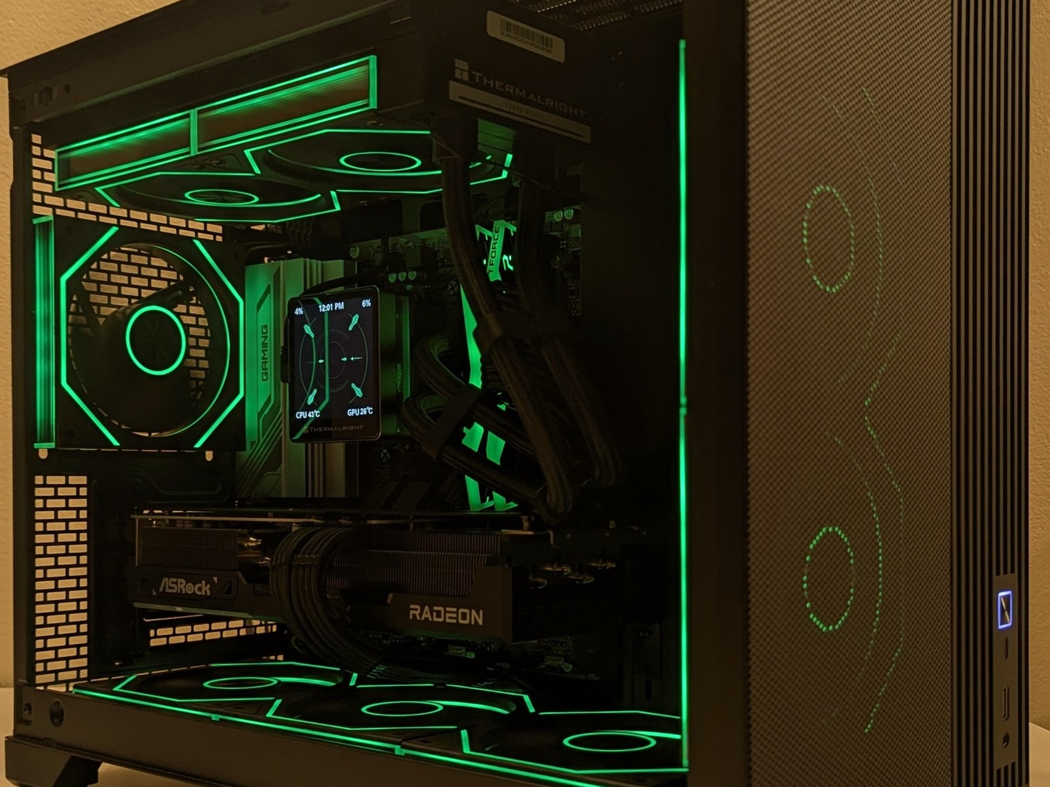 RX 9070 XT 16GB | RYZEN 9600X | 16GB DDR5 | 1TB SSD | 240MM LCD AIO | 850W GOLD| WIFI+BT