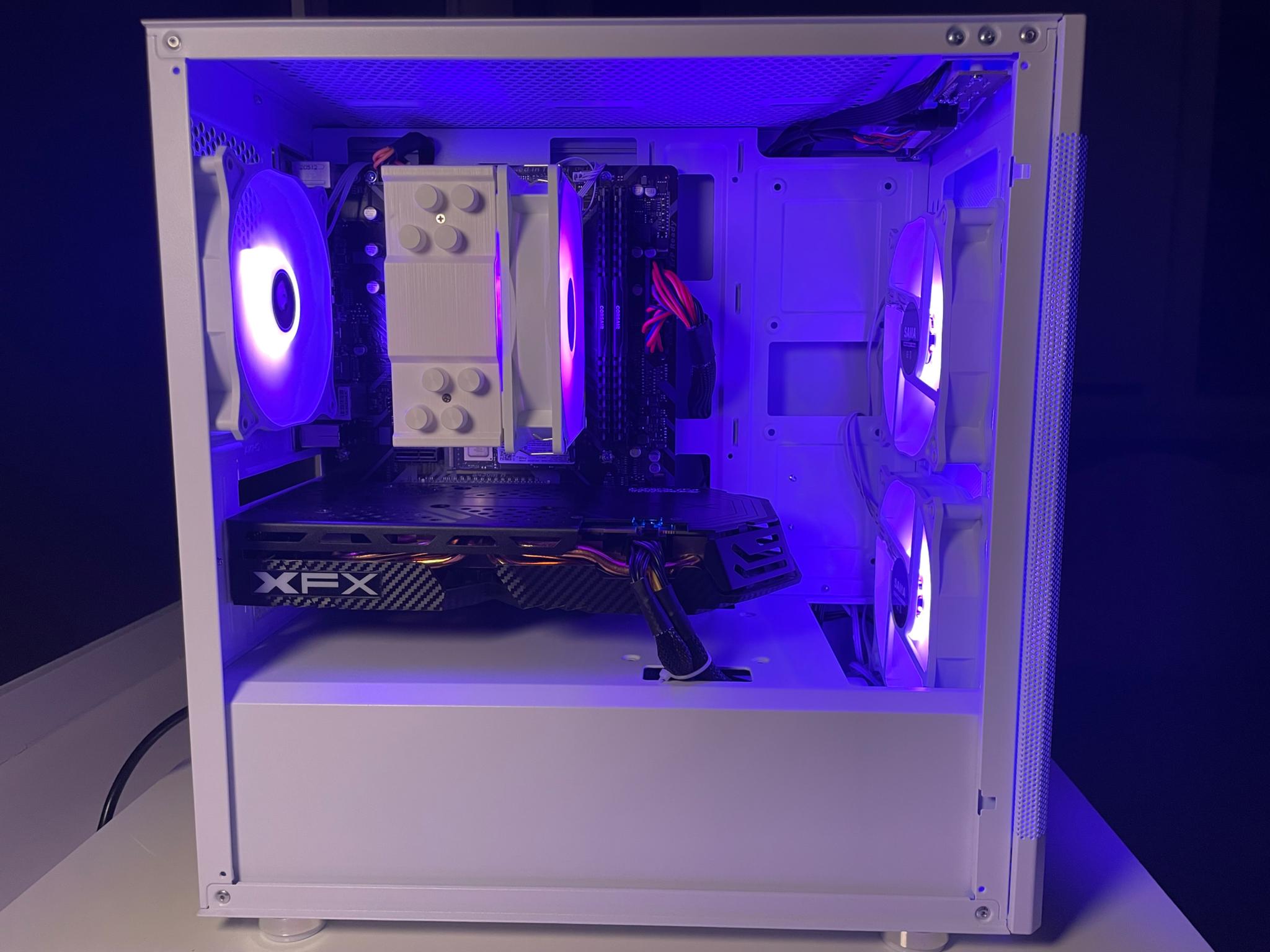 🤍🩵Ryzen 2600|XFX 580|768gb Storage|16GB RAM🩵🤍