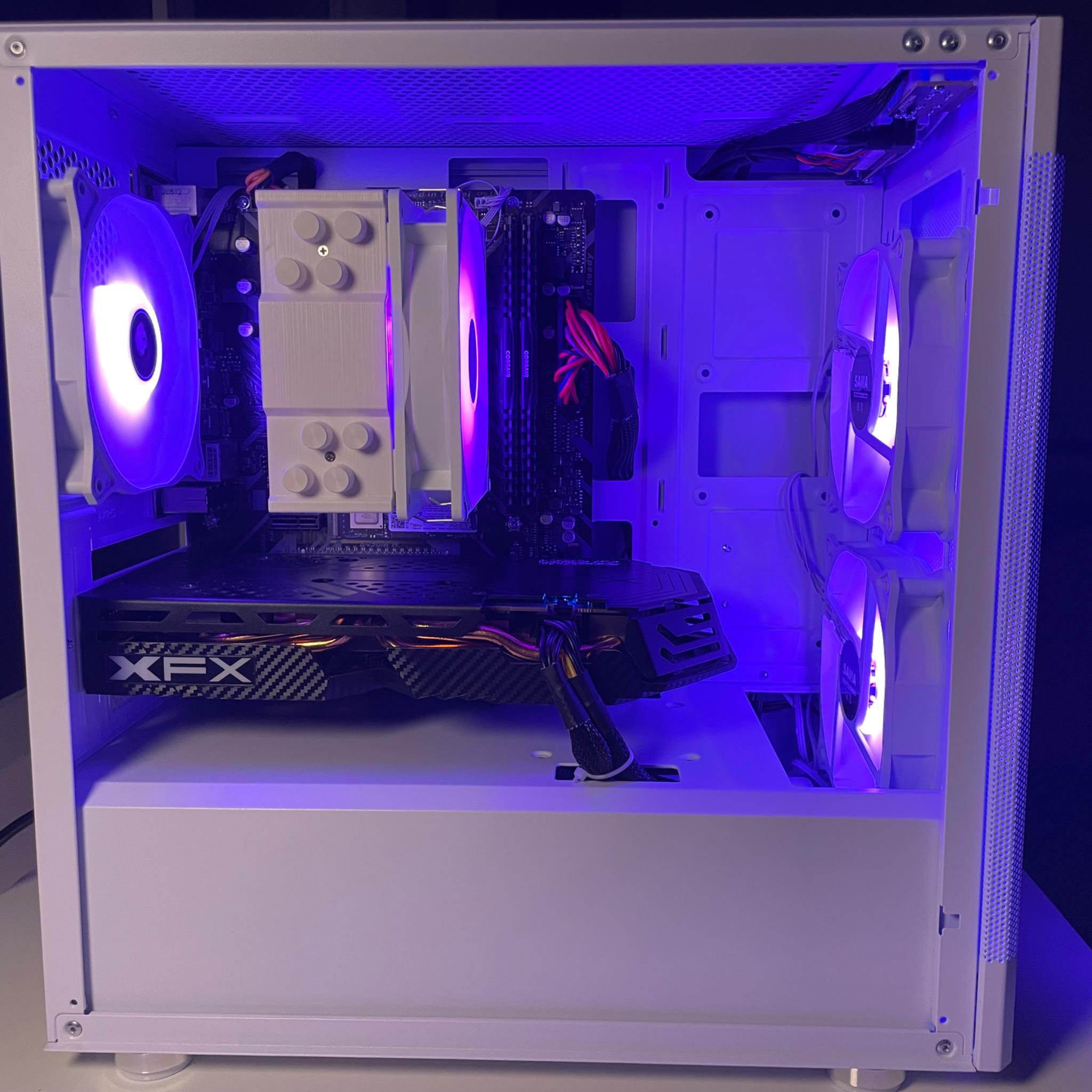 🤍🩵Ryzen 2600|XFX 580|768gb Storage|16GB RAM🩵🤍