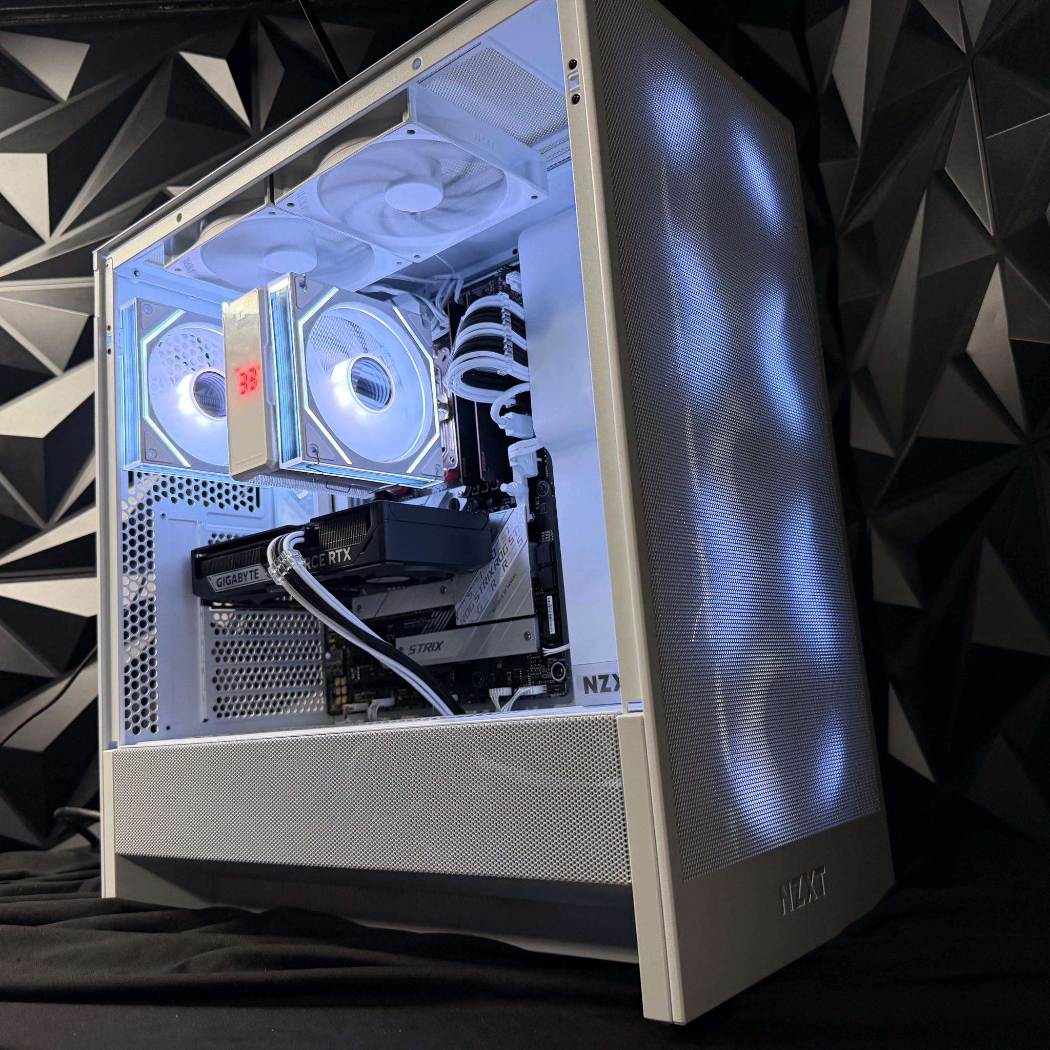 ❄️⚔️ ICE KNIGHT ⚔️❄️ Ryzen 5 7600X| RTX 5060Ti| 1.25 TB NVMe| 16 GB DDR5| 650 W PSU