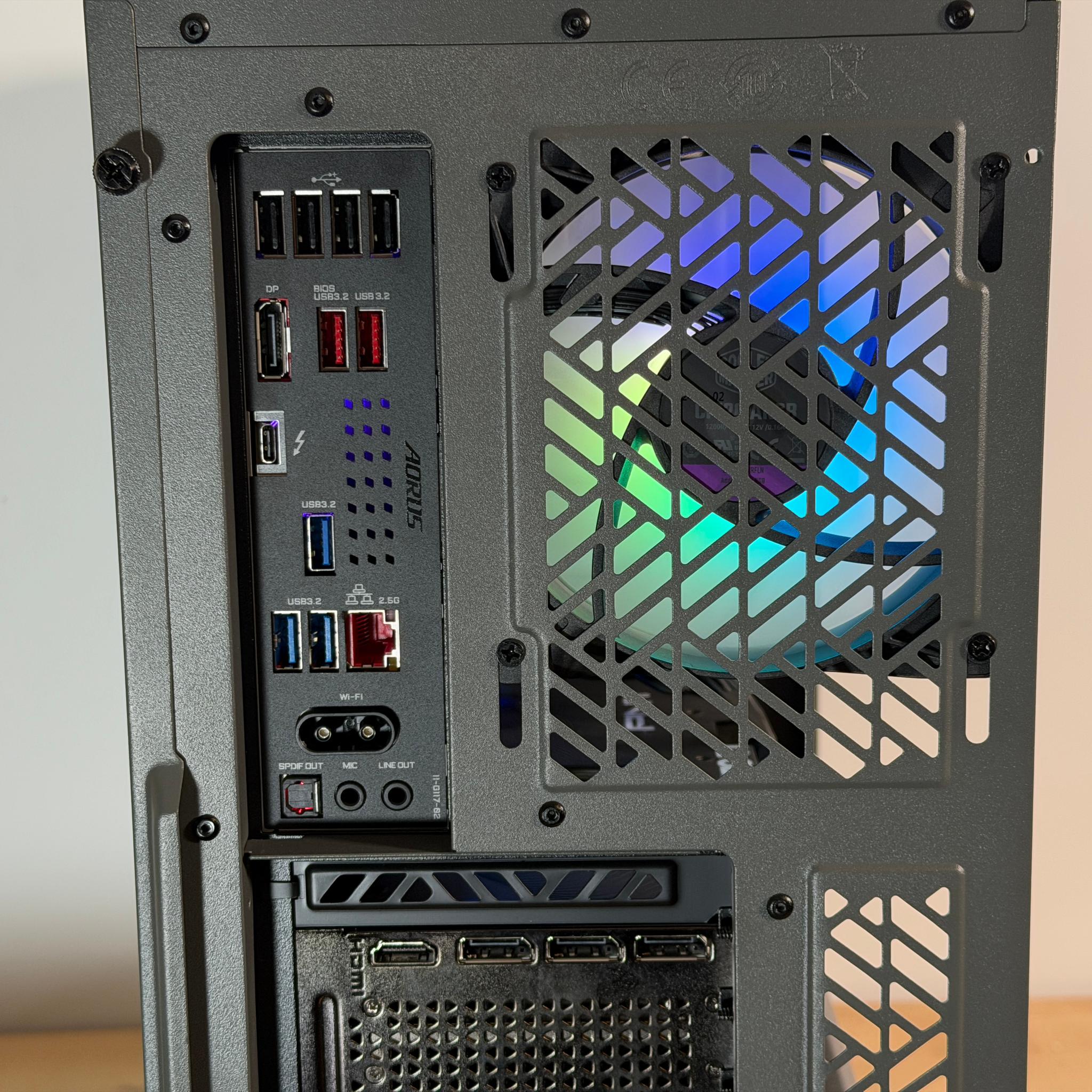 RTX 5070ti Intel Core Ultra 7 265k Gaming PC