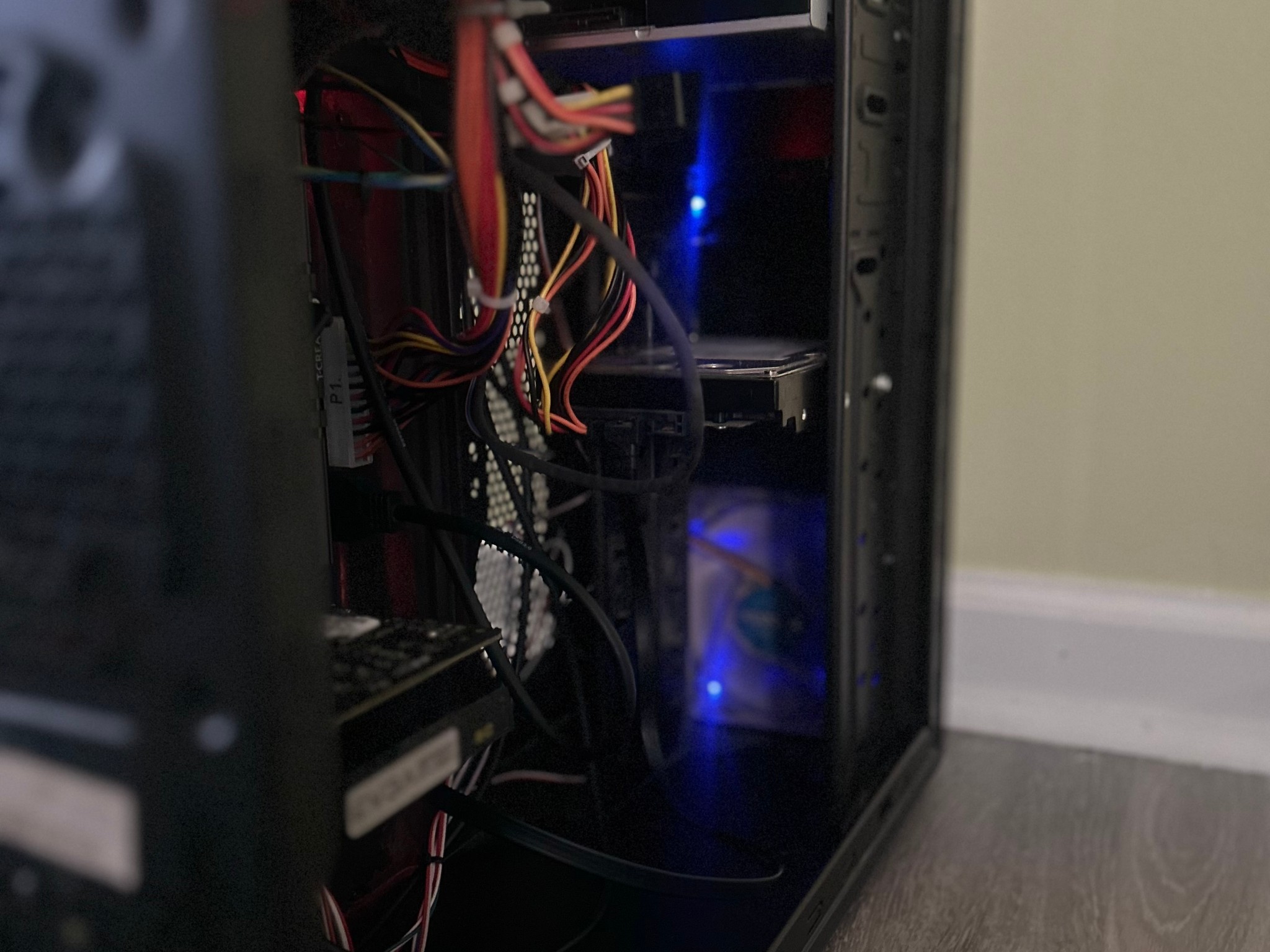 GeForce GTX 1050 Ti Custom Gaming PC - Core i5-7400T, 16GB RAM, 512GB SSD