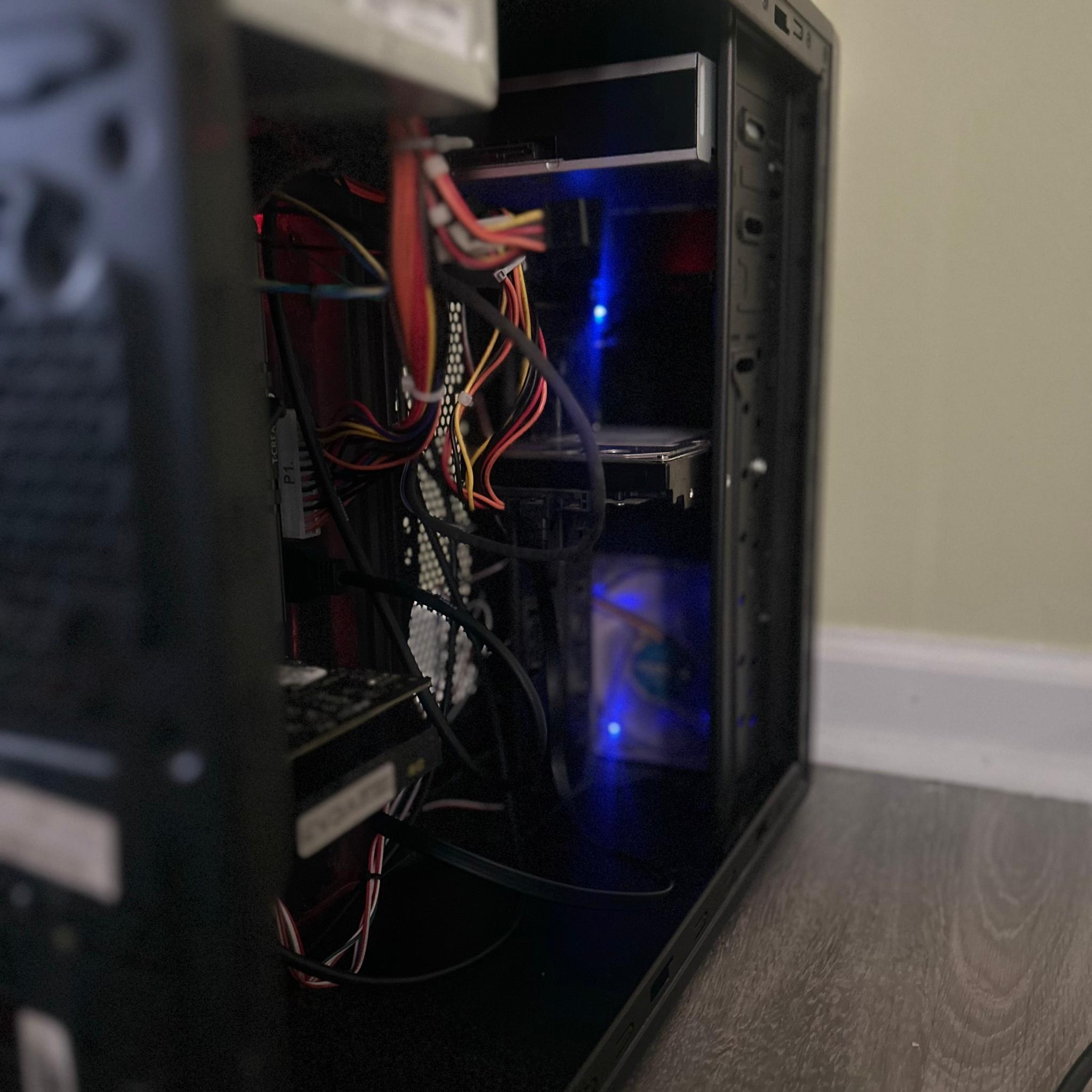 GeForce GTX 1050 Ti Custom Gaming PC - Core i5-7400T, 16GB RAM, 512GB SSD