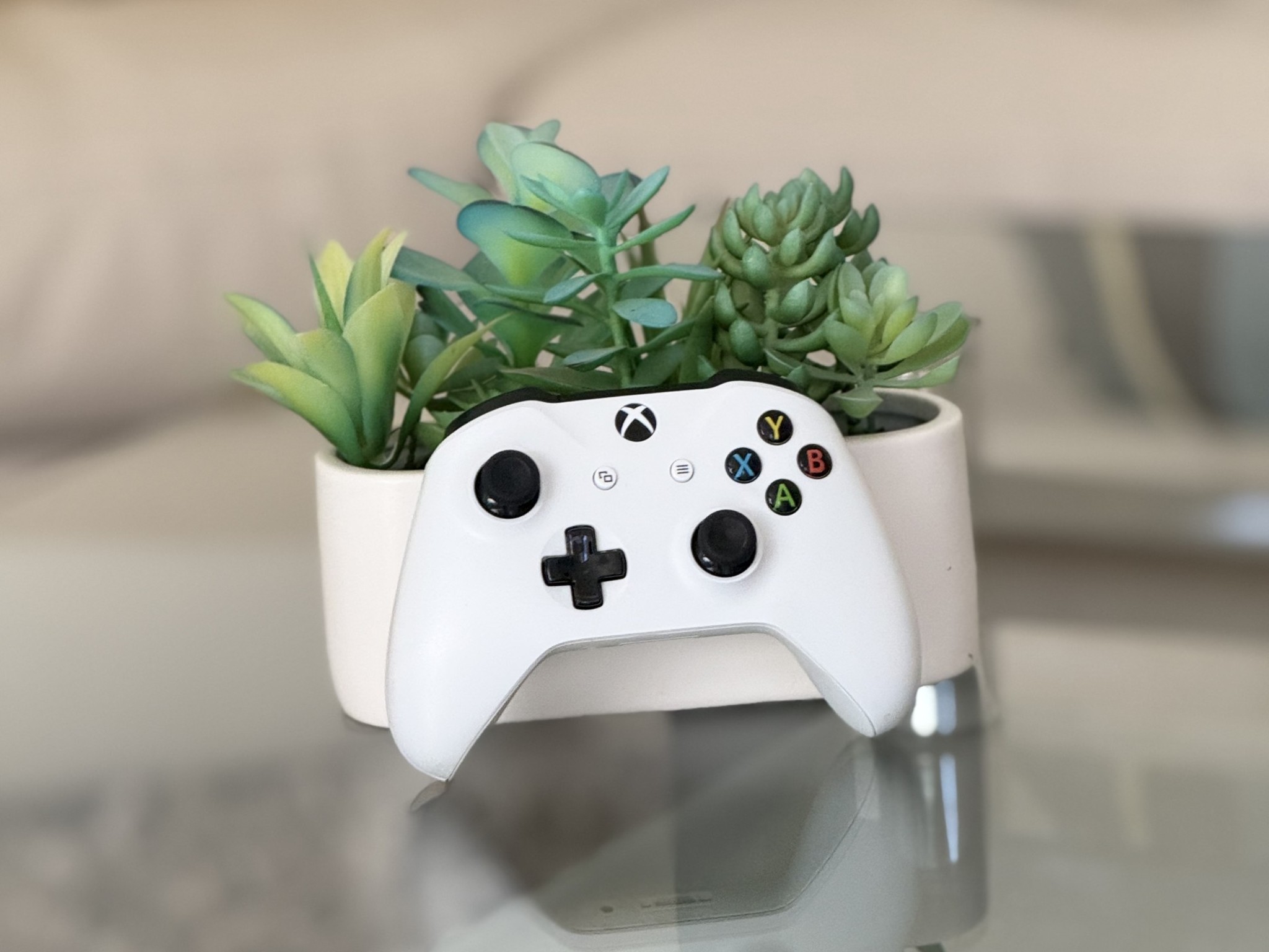 Great Deal! XBOX ONE S 1TB ALMOST NEW! + A FREE CONTROLLER!