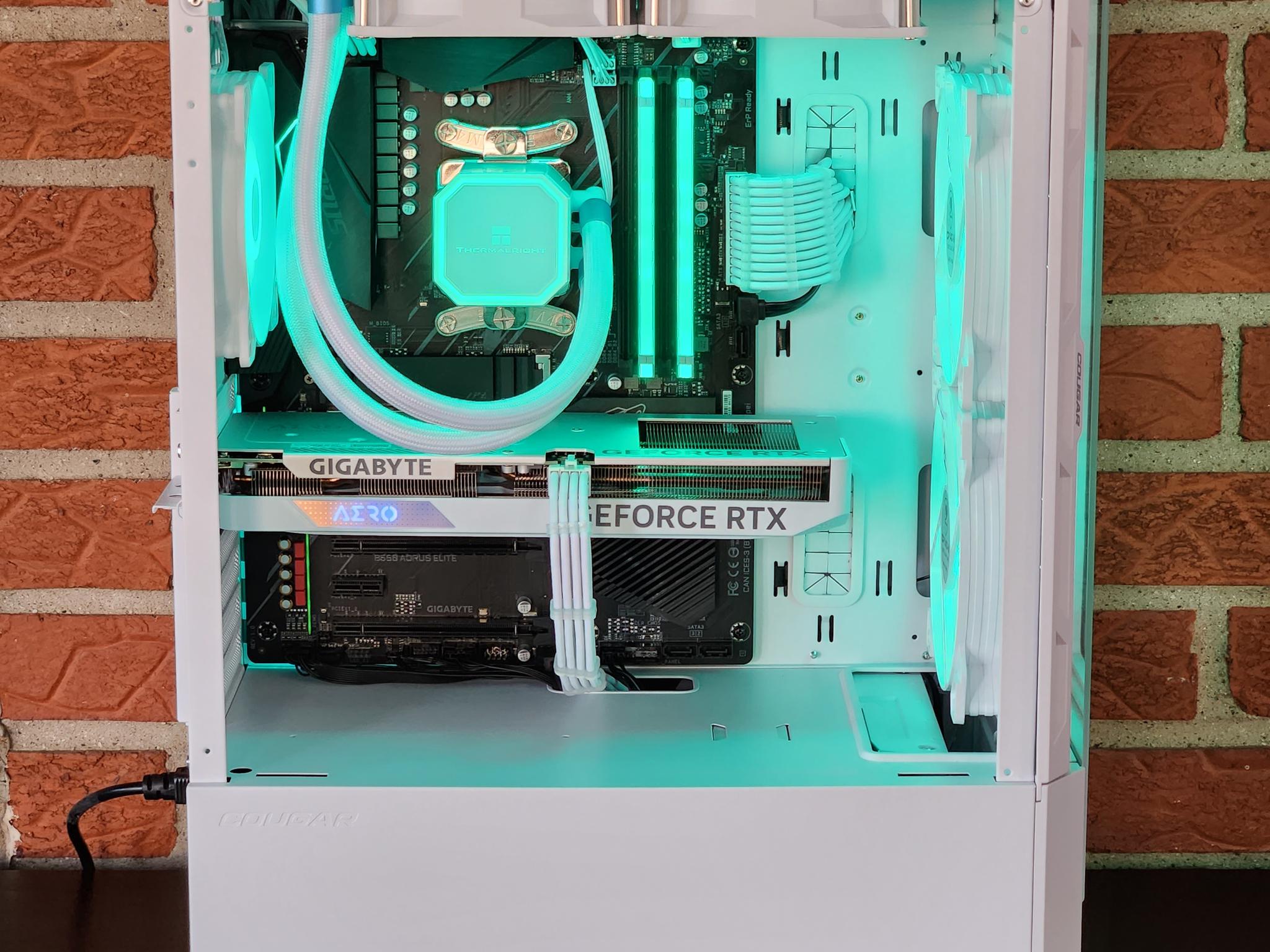 RTX 4060 // RYZEN 5 5500 // 240mm AIO // 16GB RAM // 1TB SSD