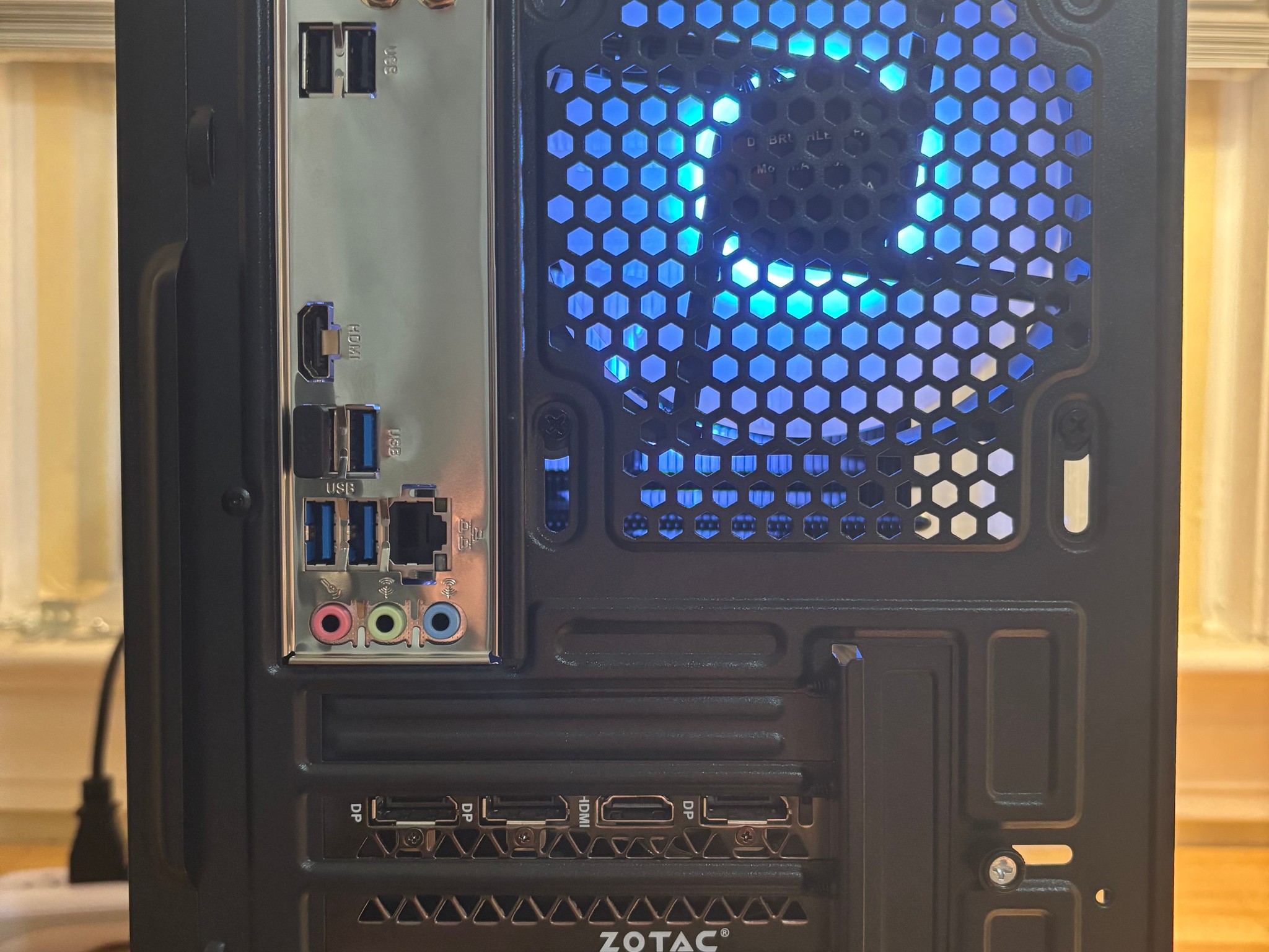 RTX 2080 S | Ryzen 5600X | 32GB | 1TB NVMe | WiFi