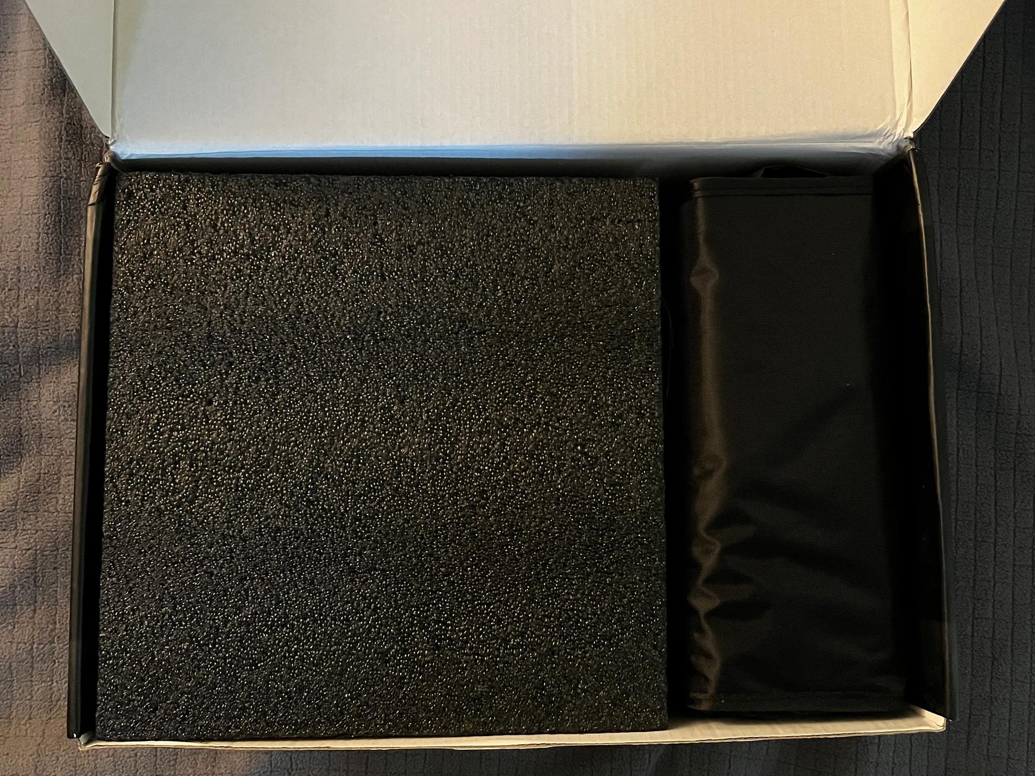 Thermaltake TOUGHTPOWER PF1 ARGB 1050W PSU Platinum rated