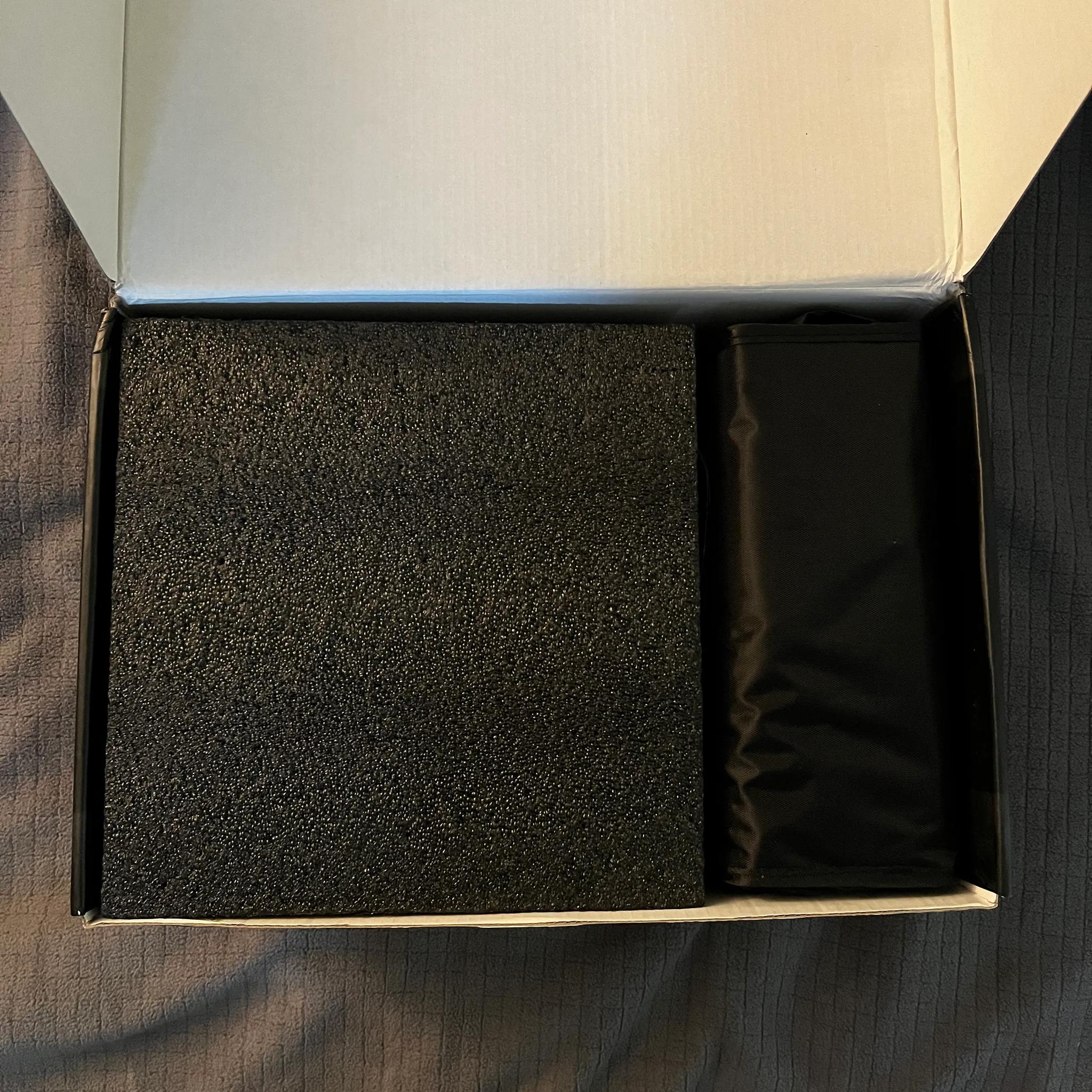 Thermaltake TOUGHTPOWER PF1 ARGB 1050W PSU Platinum rated
