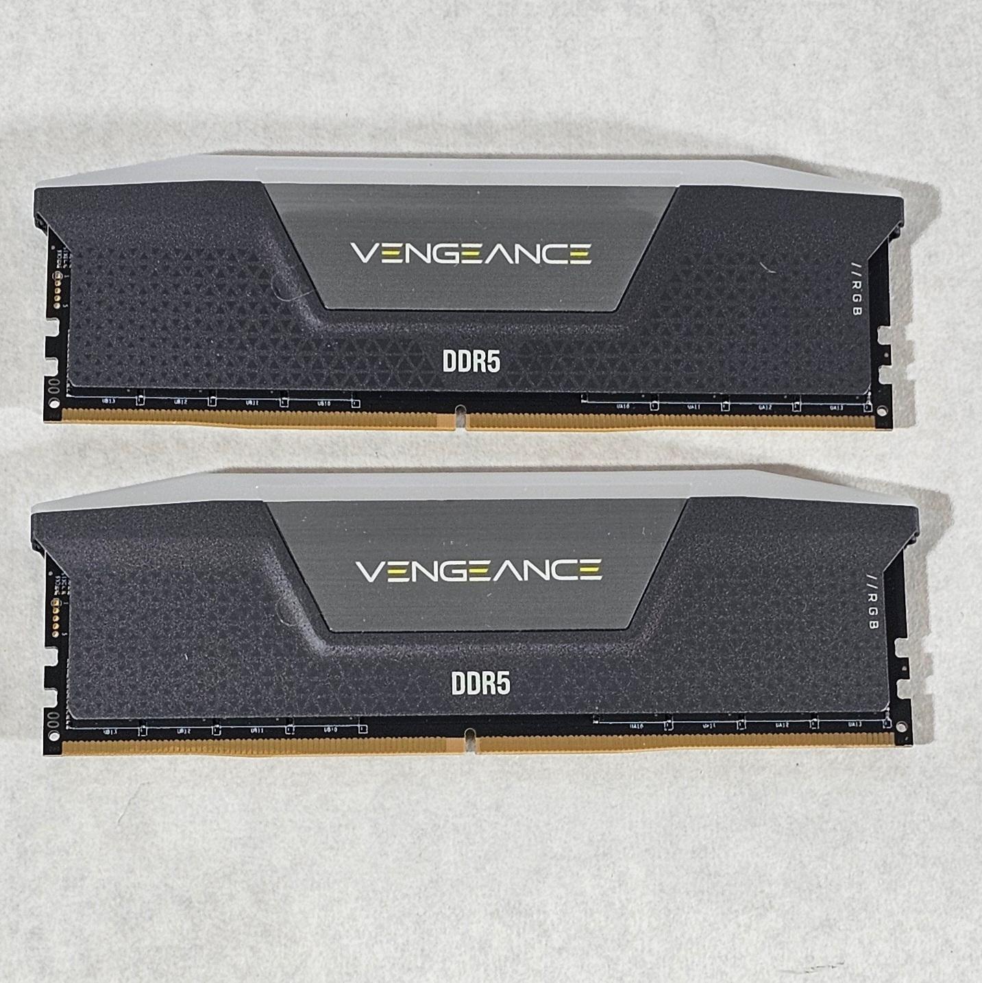 64GB DDR5 (2x32GB) CL30 6000MT/s RGB Corsair Vengeance