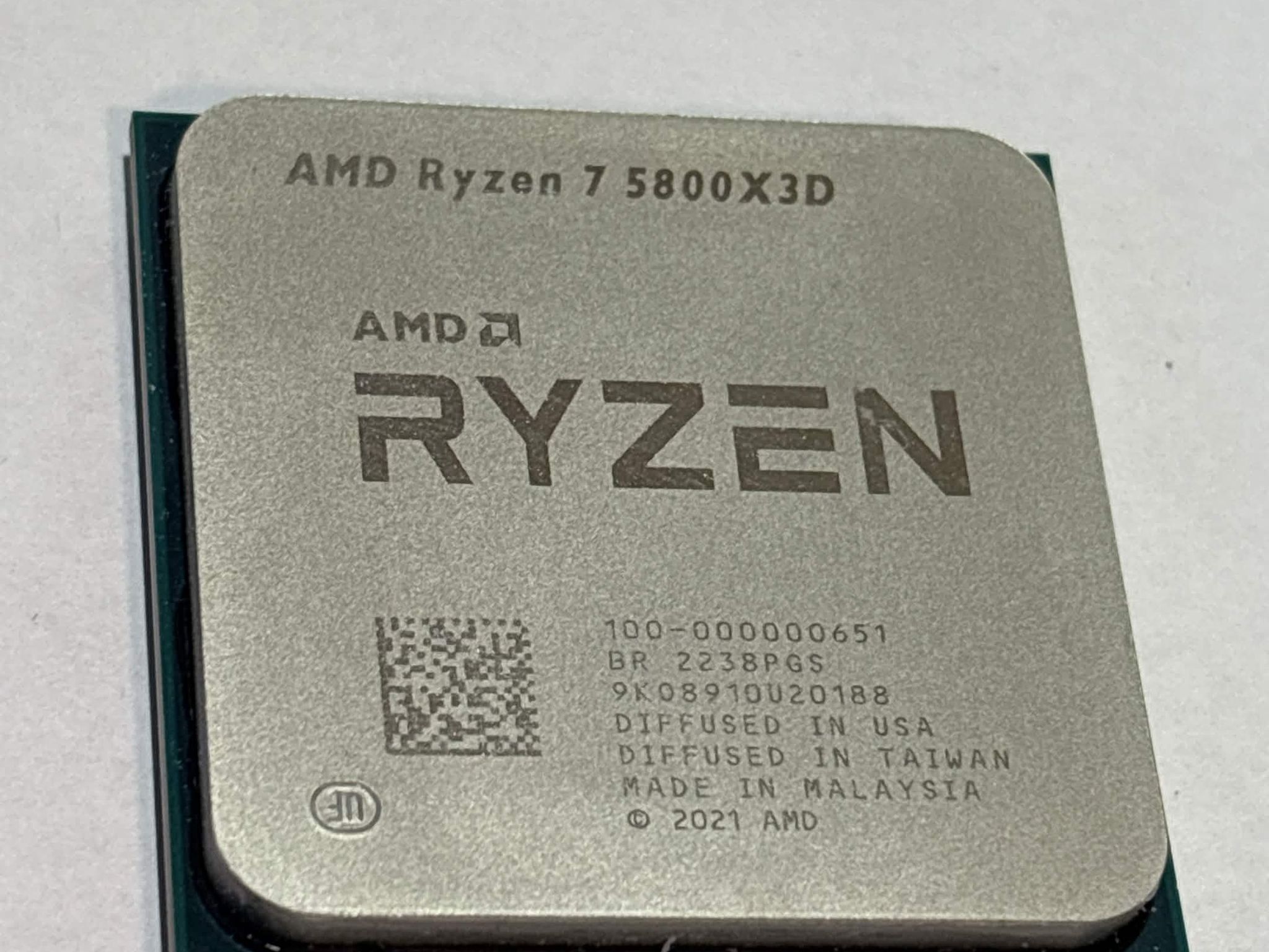 AMD Ryzen 7 5800X3D