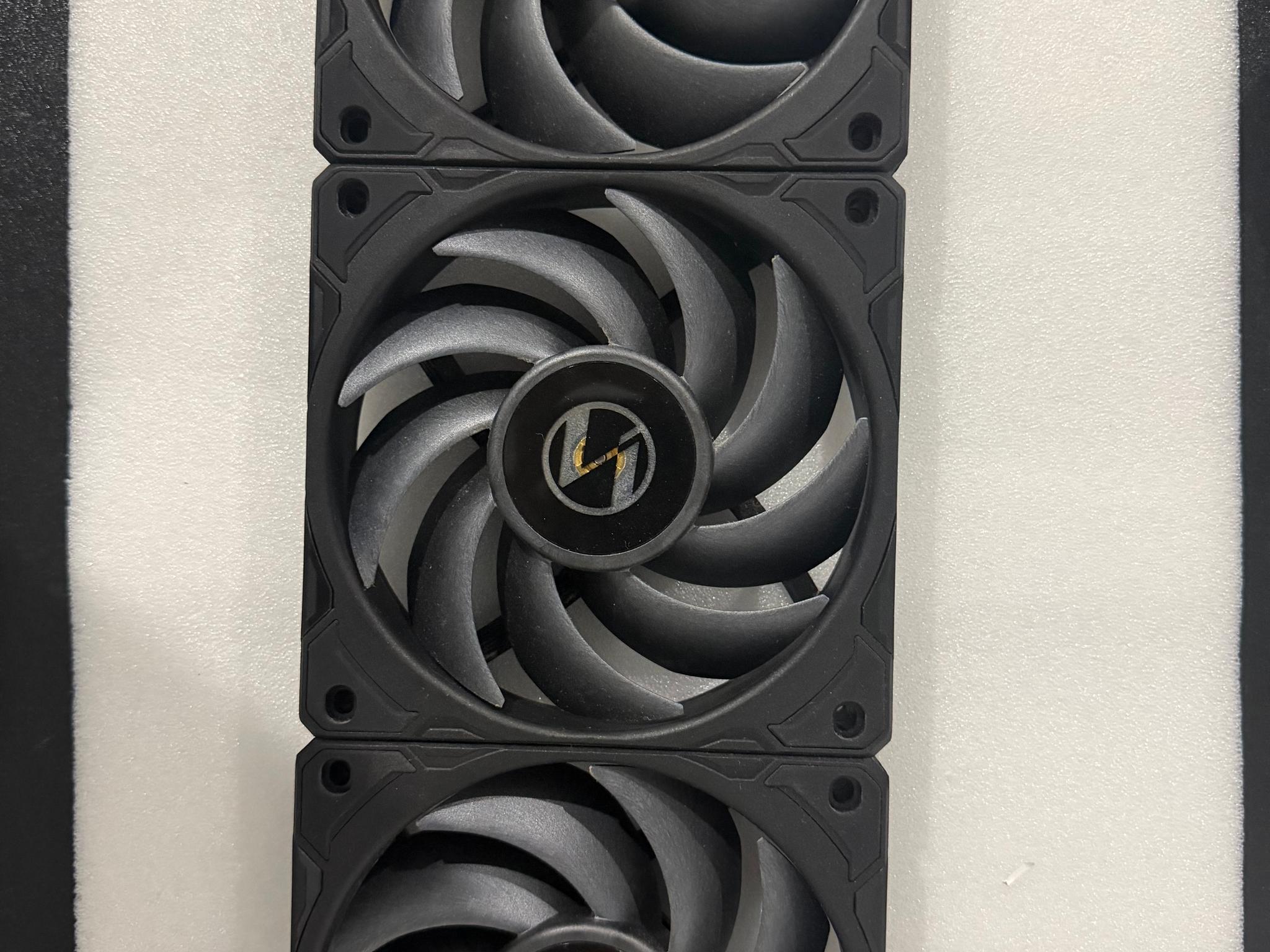 Lian Li Wireless Fans Black 3 Pack Free Shipping