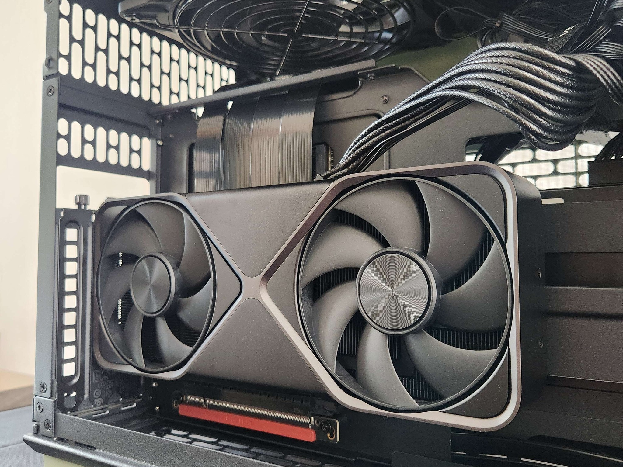 🍀RTX 5070 | Ryzen 7 7700 | 32GB DDR5 | 2TB NVMe | WiFi | SFF | Windows 11