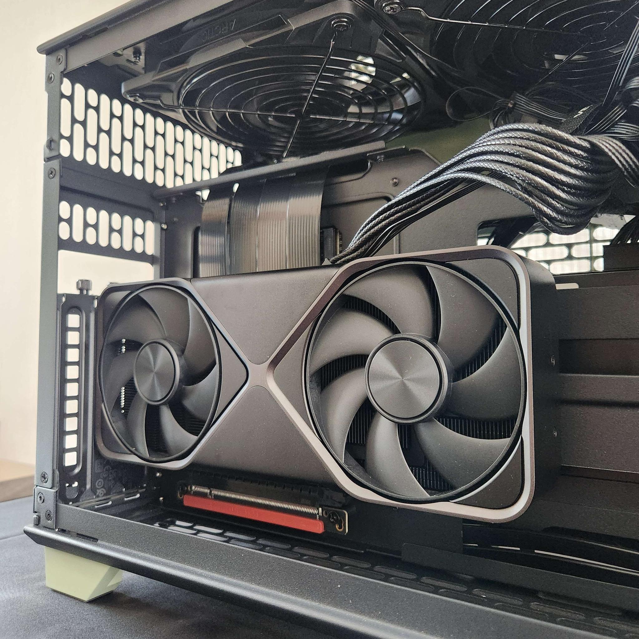 🍀RTX 5070 | Ryzen 7 7700 | 32GB DDR5 | 2TB NVMe | WiFi | SFF | Windows 11