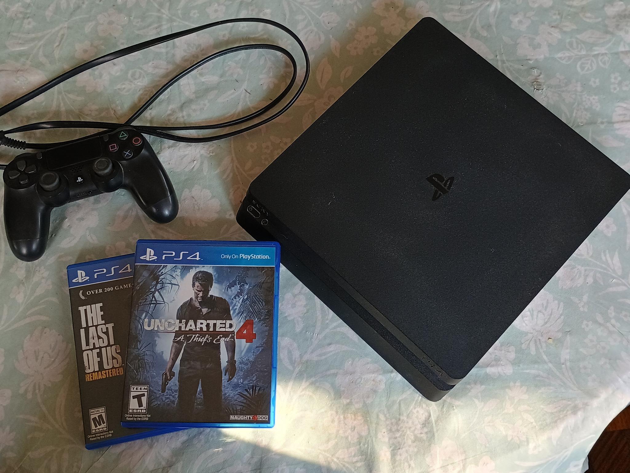 PS4 Slim 1 tb