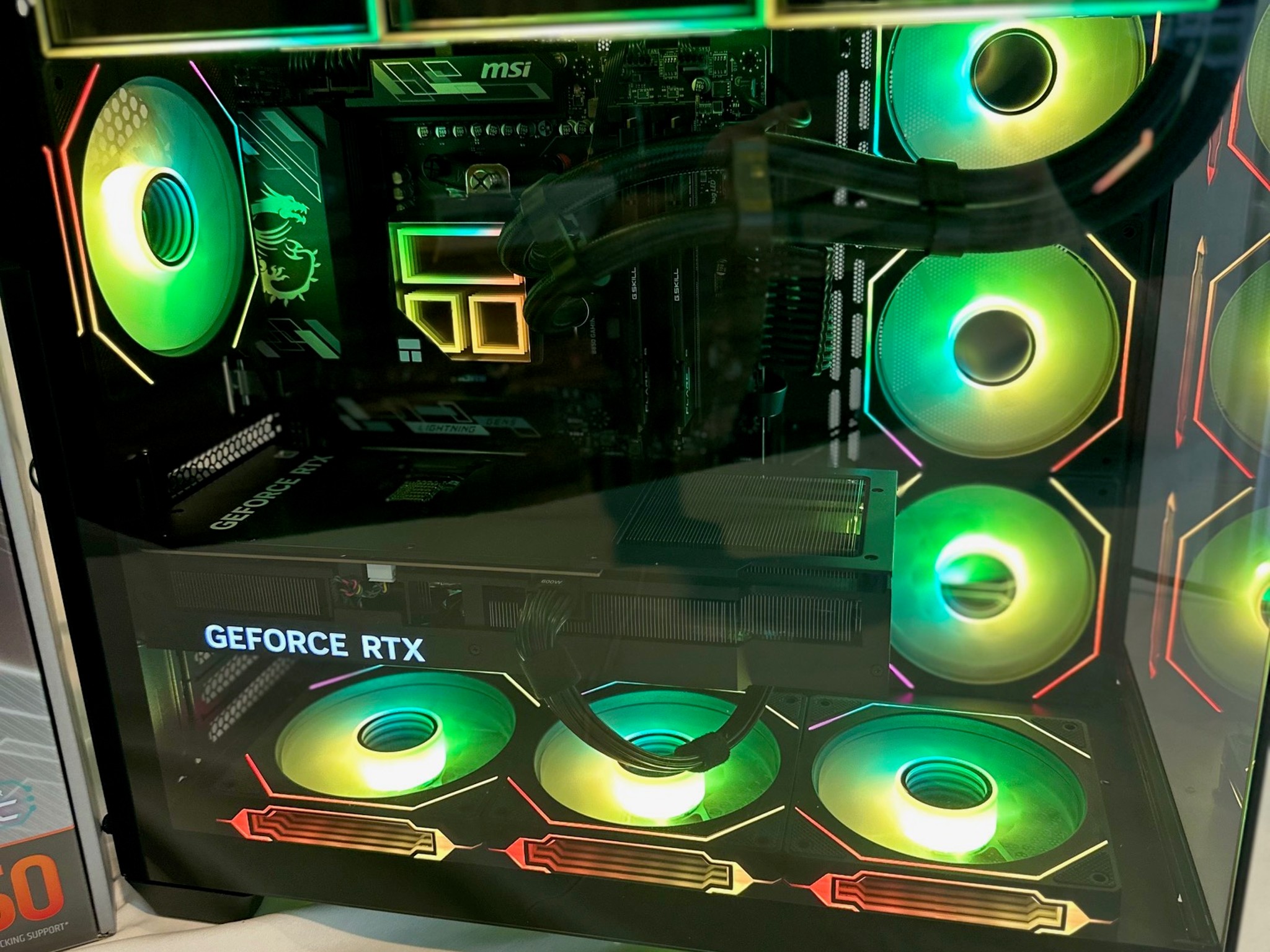 Ryzen 5 7600X3D / RTX 5070 Ti 16GB - Mid Tower Gaming Beast