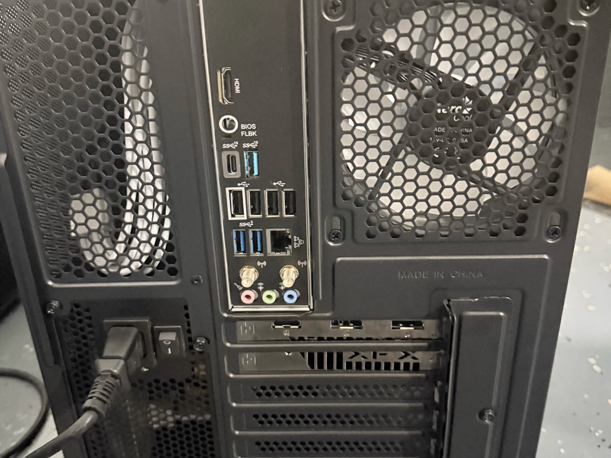 🔵"Void Aurora"⚫️| 1440p Gaming | Ryzen 5 7500X3D | RX 9060 XT |322GB DDR5 | 2.5TB Storage