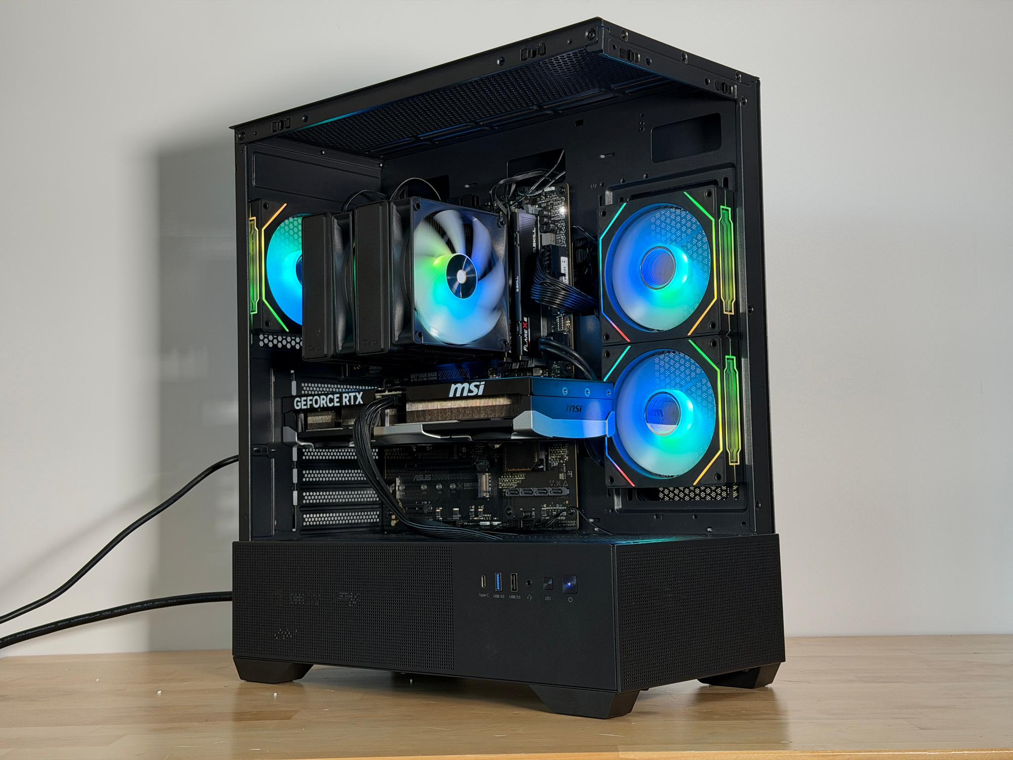 RTX 5070 Ryzen 7 9700x Gaming PC