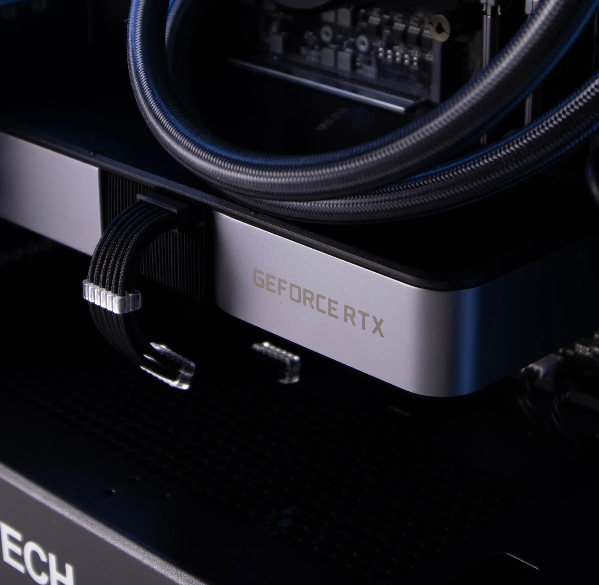 Black Magic (RTX 3070 FE | Intel i5-10600 | 16gb RAM)