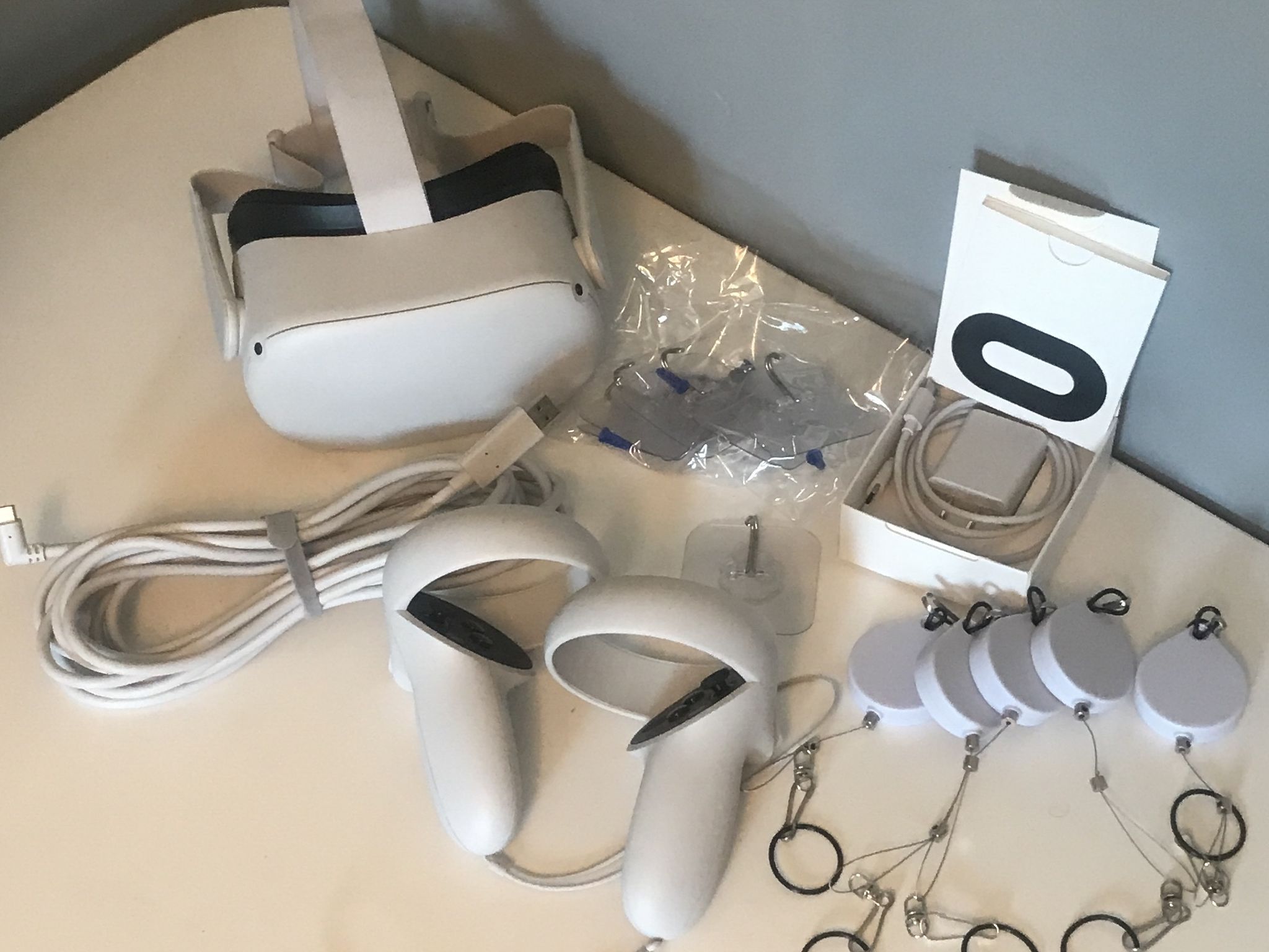 Oculus Quest 2 64GB VR +16ft Link Cable w/ mounting gear for a LIKE wireless experience in steamVR