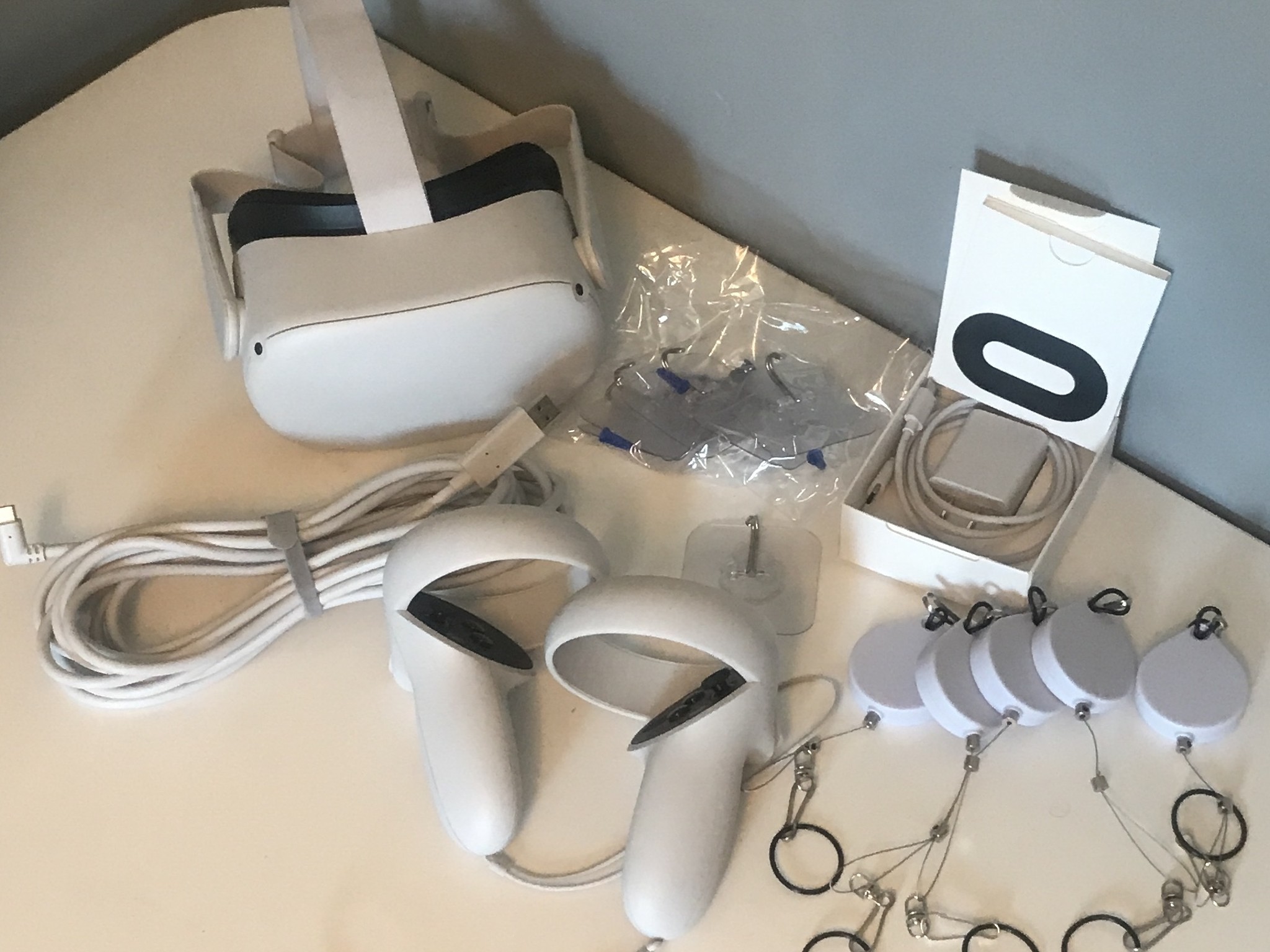 Oculus Quest 2 64GB VR +16ft Link Cable w/ mounting gear for a LIKE wireless experience in steamVR