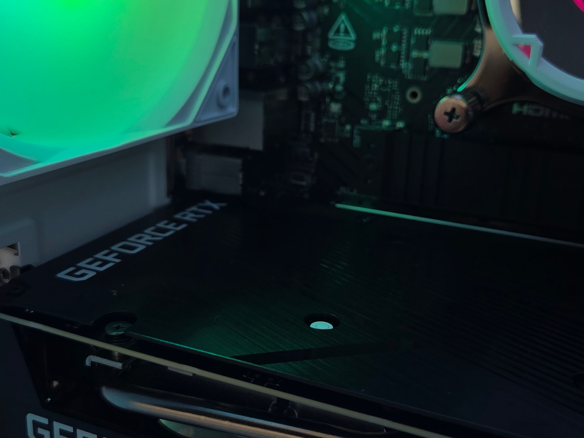 White gaming Pc | RTX 3060TI 8GB | 12600K | DDR4/5 |32GB RAM | 1TB | Windows 11 |