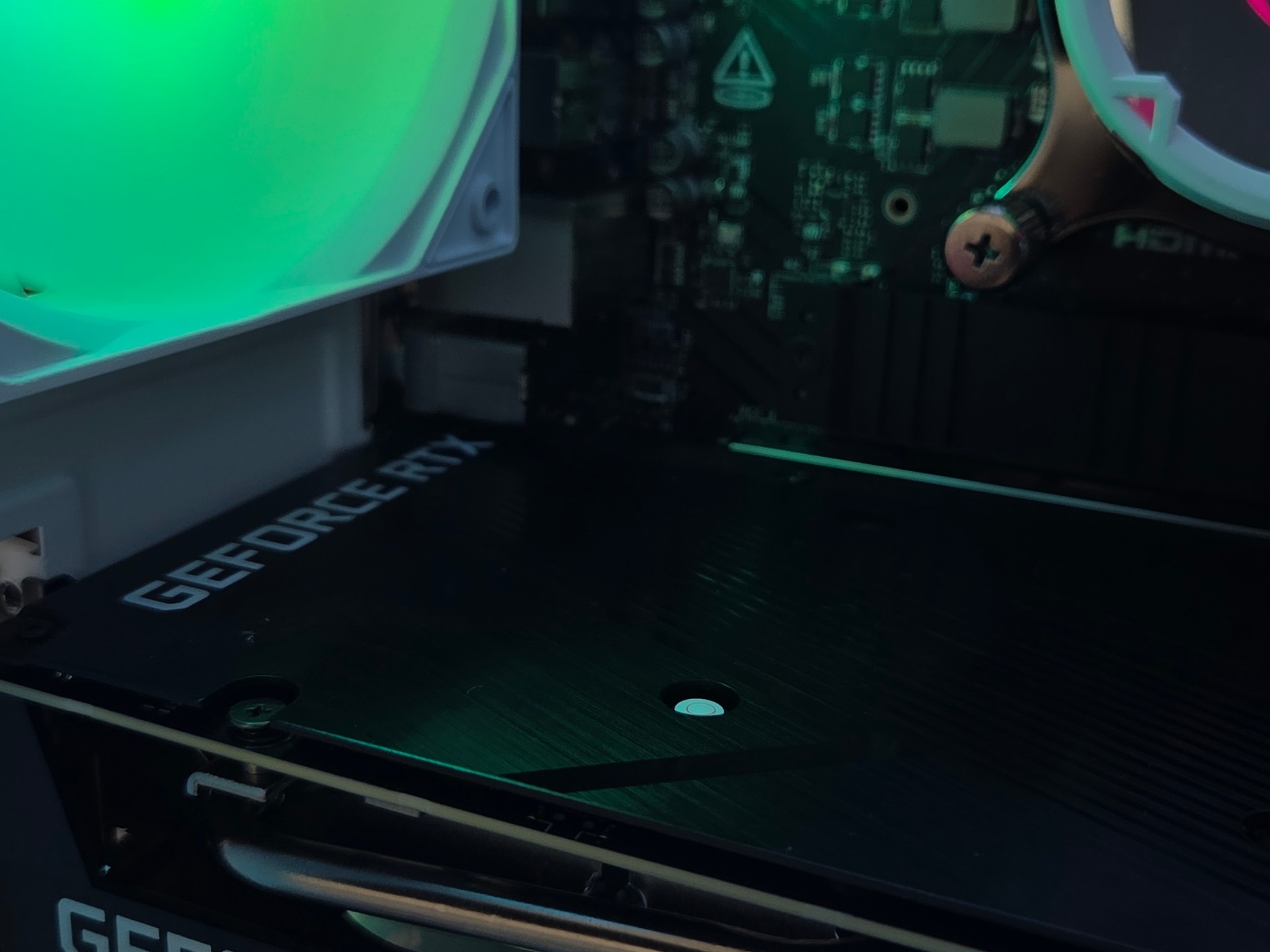 White gaming Pc | RTX 3060TI 8GB | 12600K | DDR4/5 |32GB RAM | 1TB | Windows 11 |