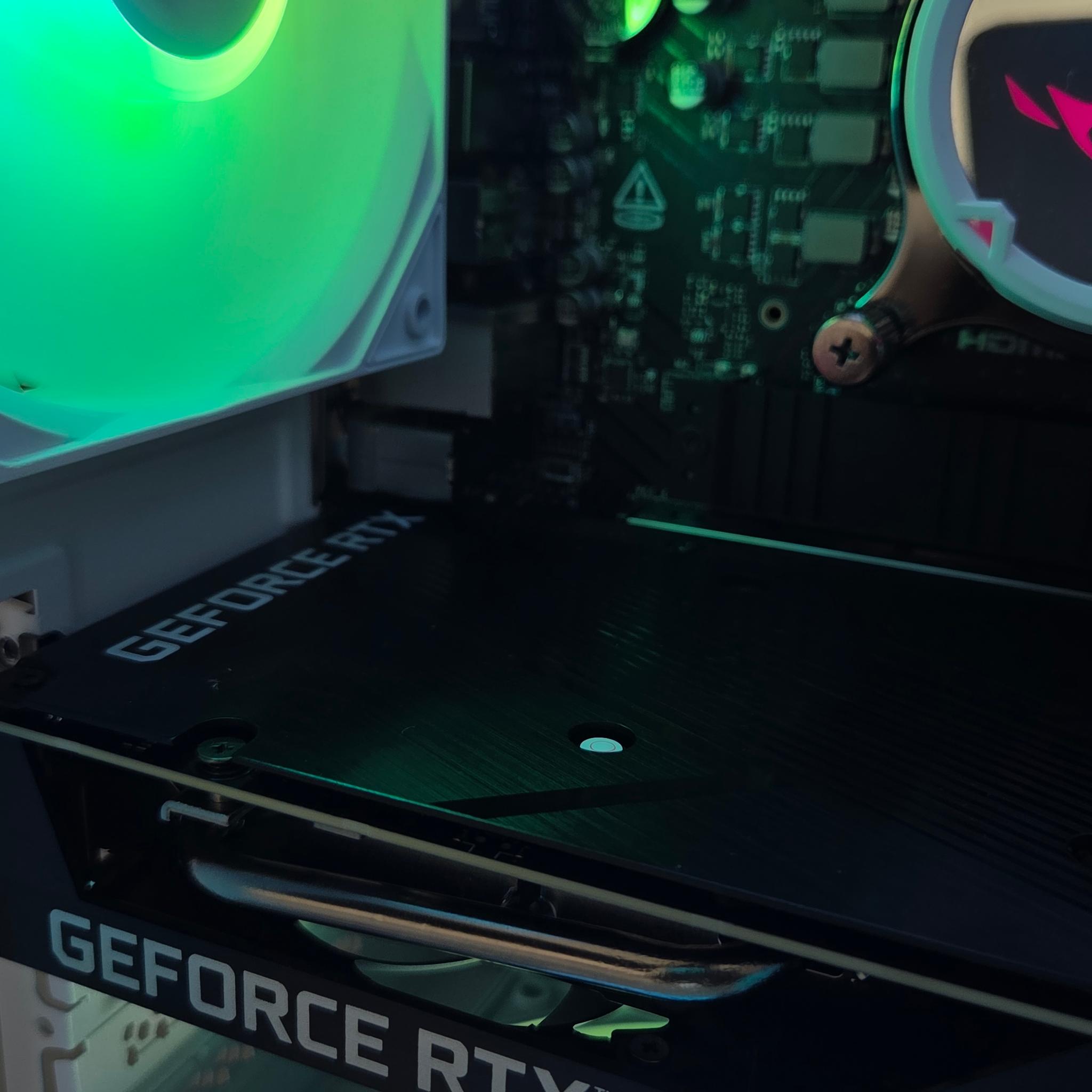 White gaming Pc | RTX 3060TI 8GB | 12600K | DDR4/5 |32GB RAM | 1TB | Windows 11 |