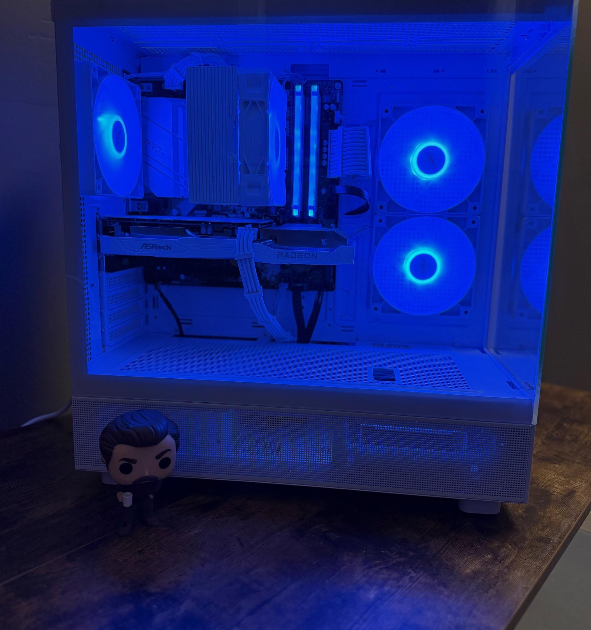 ❄️ Whiteout Gaming PC Fresh Build- Ryzen 5500, RX 6600, 16GB RAM, 1TB SSD, Wi-Fi - REDUCED! ❄️