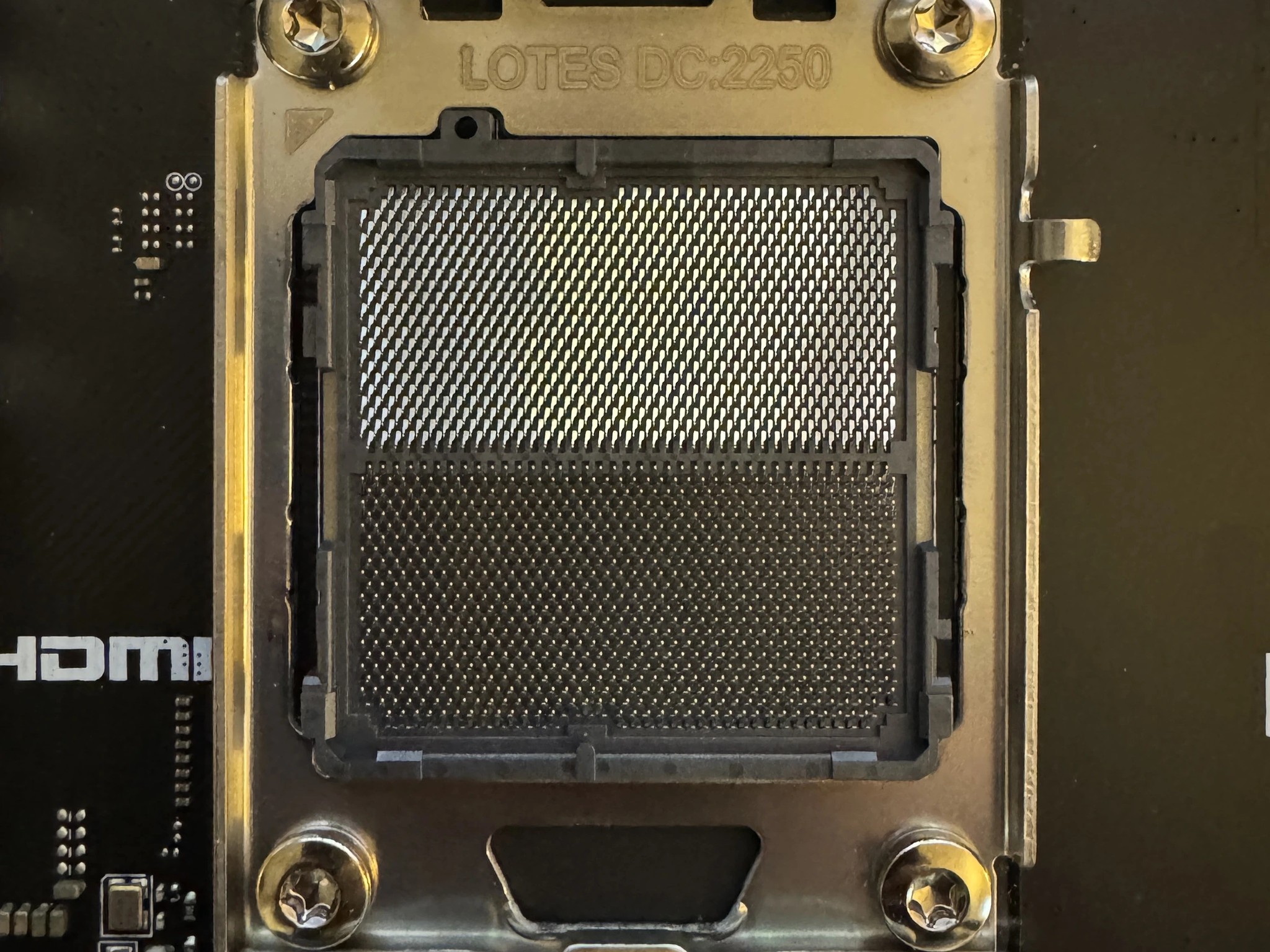 Bundle! Ryzen 9 7900X + B650 MAG Tomahawk WiFi & 32GB DDR5