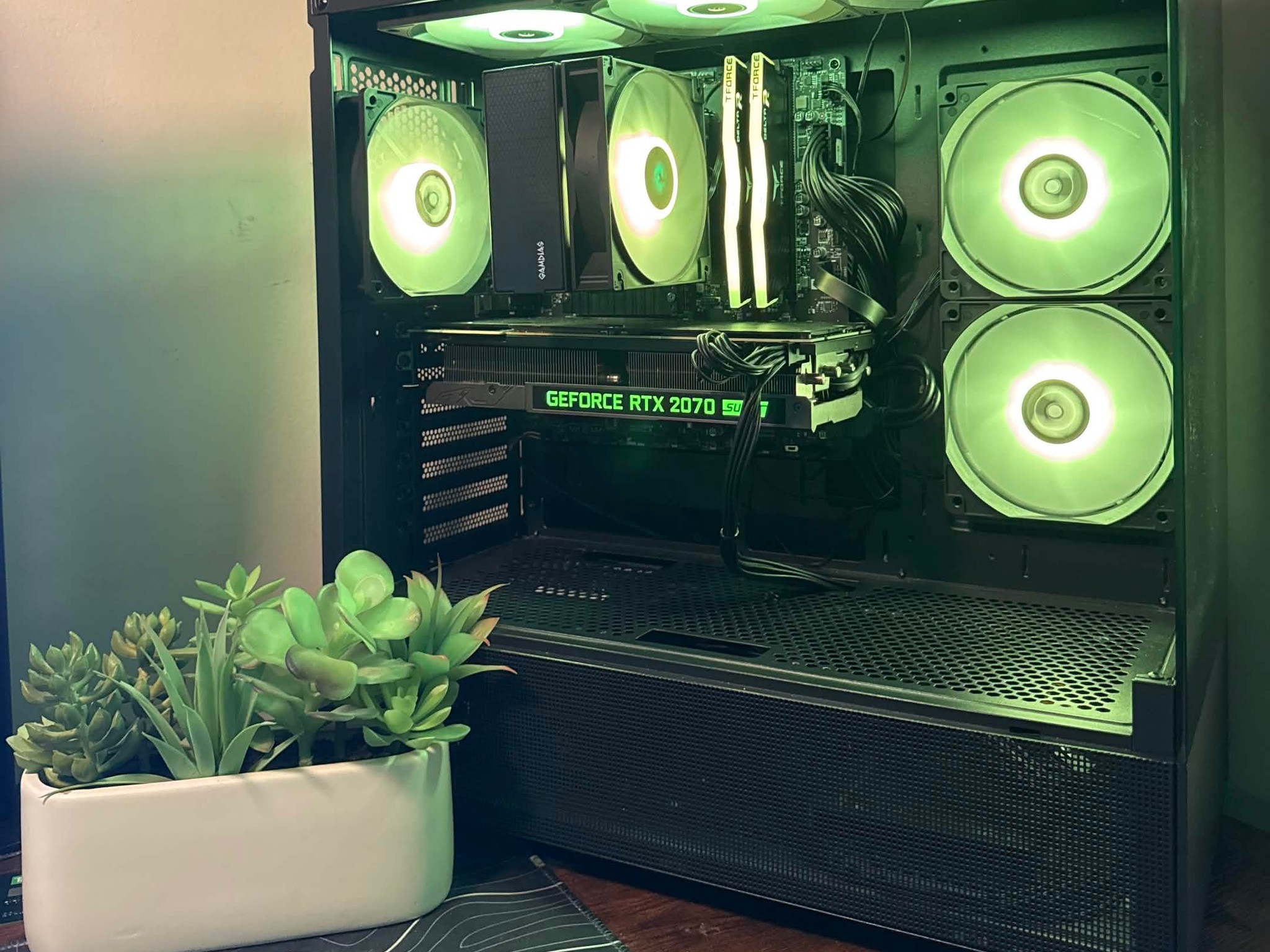 "Value King" Fishtank 1080p Gaming PC - Ryzen 5 5500 | RTX 2070 Super | 16GB DDR4 3200 | WiFi & BT