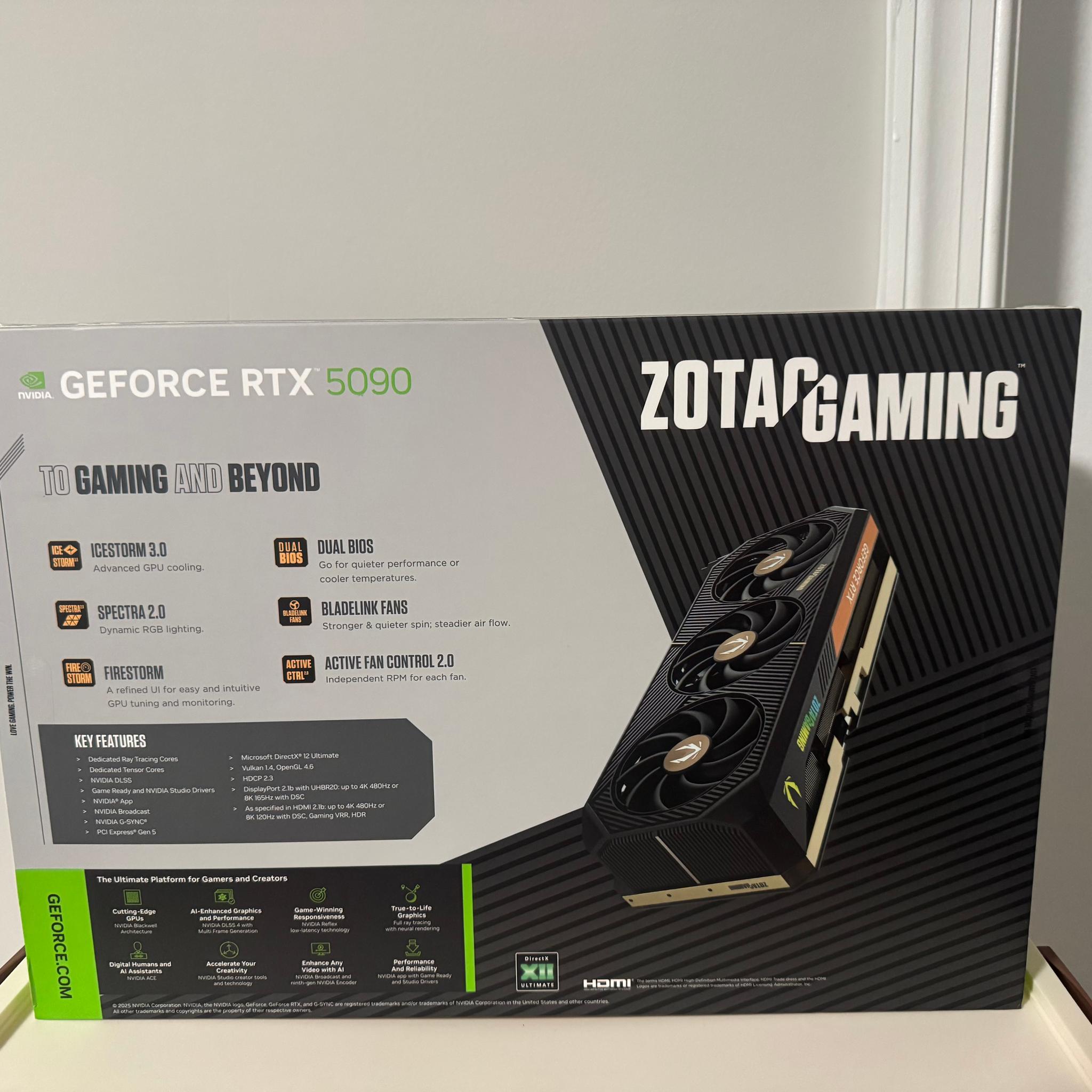 ZOTAC GAMING GeForce RTX 5090 SOLID OC