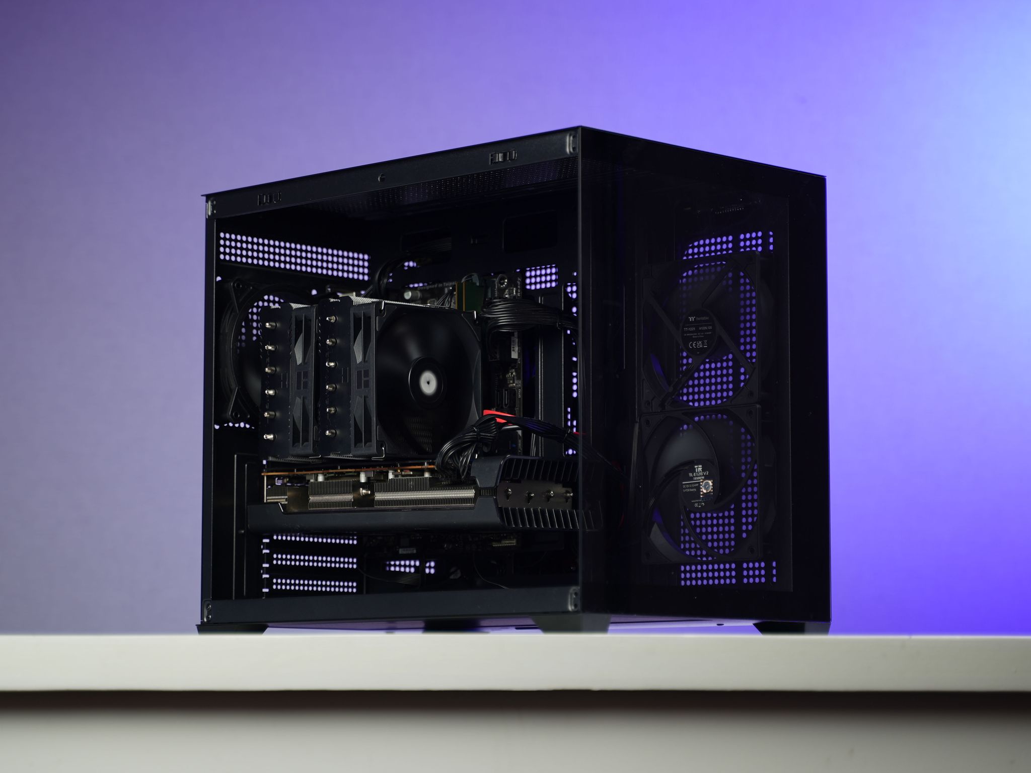 “EF-01” RX 5700 Intel Core i7 8700 16GB .9TB Windows 11 Gaming PC Powerhouse