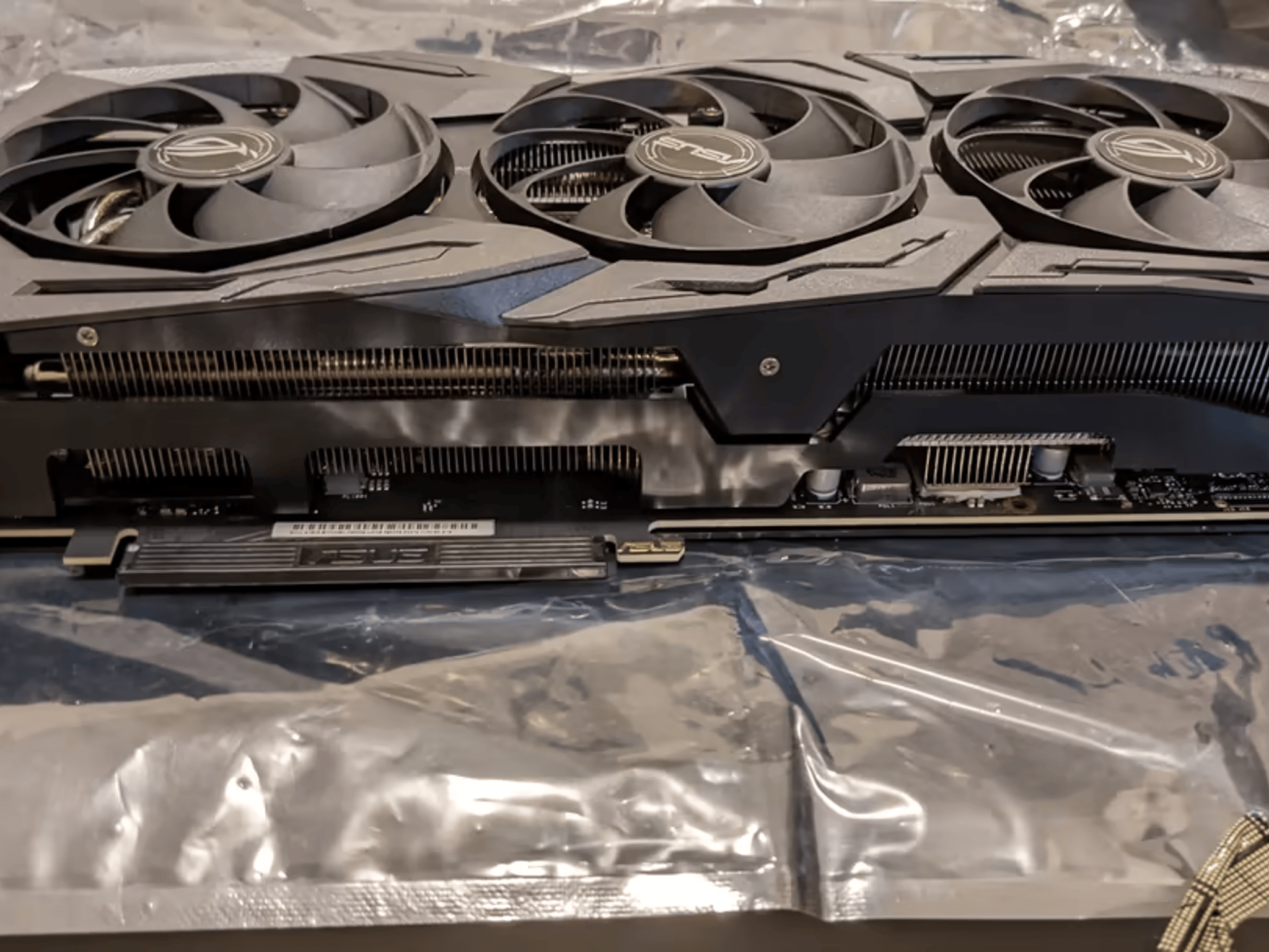 ASUS ROG STRIX GAMING OC 8GB - GEFORCE RTX 2080 8GB - Used, like-new condition, no crypto BS