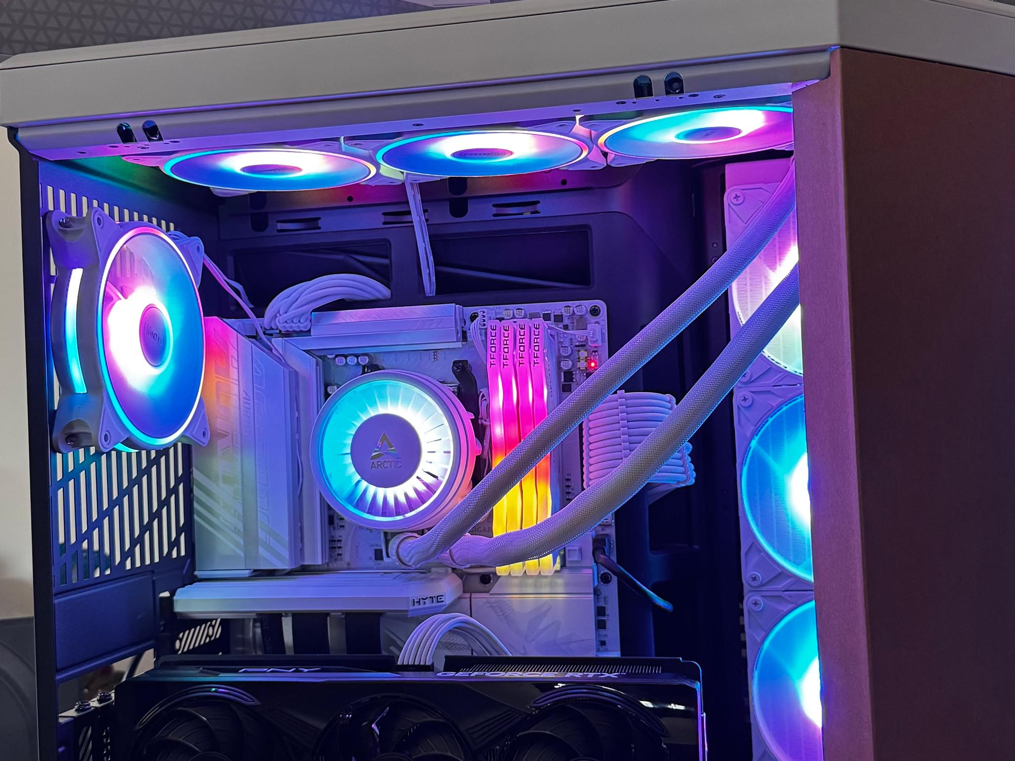 HYTE Y70 TOUCH PANDA/ Ryzen 9800x3D/ 5070ti/ 6tb nvme/ 64gb DDR5/ FREE HYTE KEEB KB WITH PURCHASE