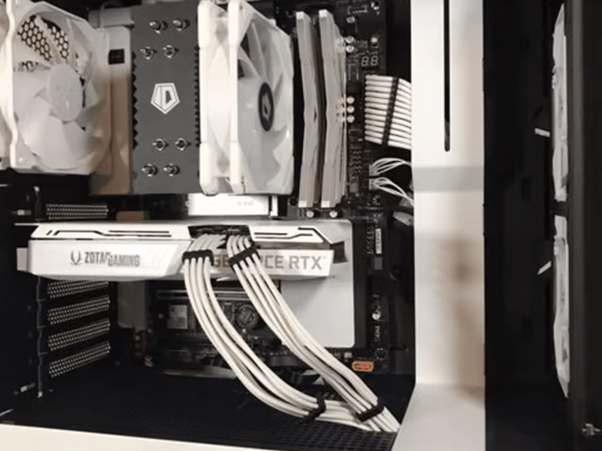 SNOW WHITE! NEW CUSTOM PC - RYZEN 7 - WHITE RTX 3060 Ti!