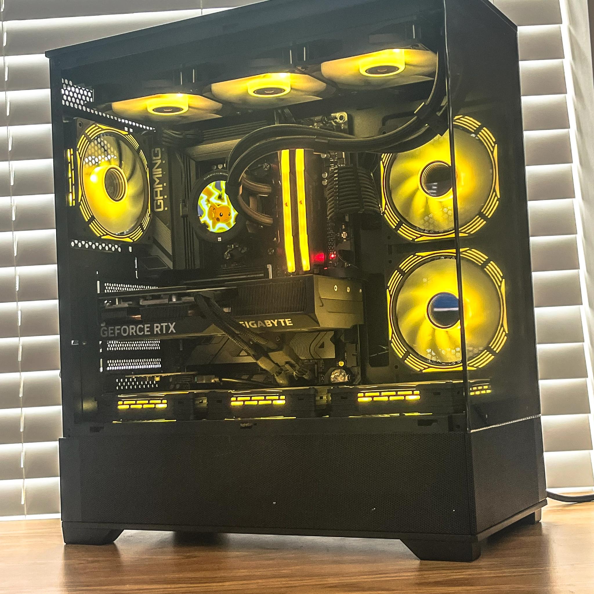 🖤Gaming PC | Ryzen 5 7600x | RTX 4070 SUPER | 32GB DDR5 | 2TB SSD🖤