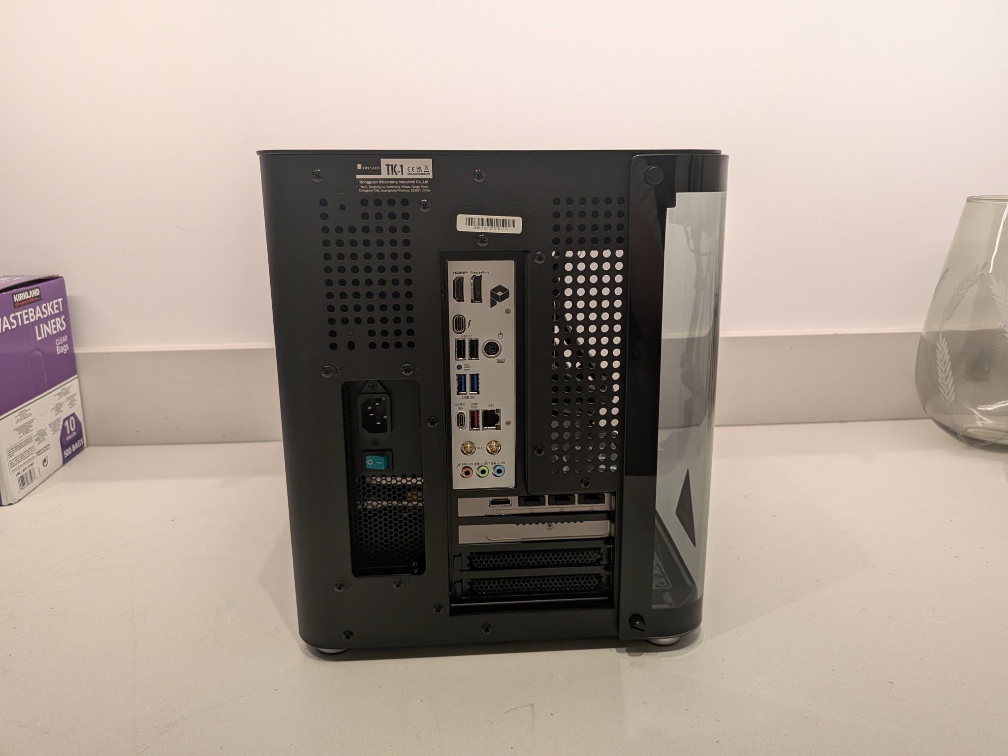 Bomb Devil Blackout - RTX 5070, Intel Core Ultra 7 265K, 32 GB DDR5, 2 TB Gen 5 NVME, Liquid Cooled