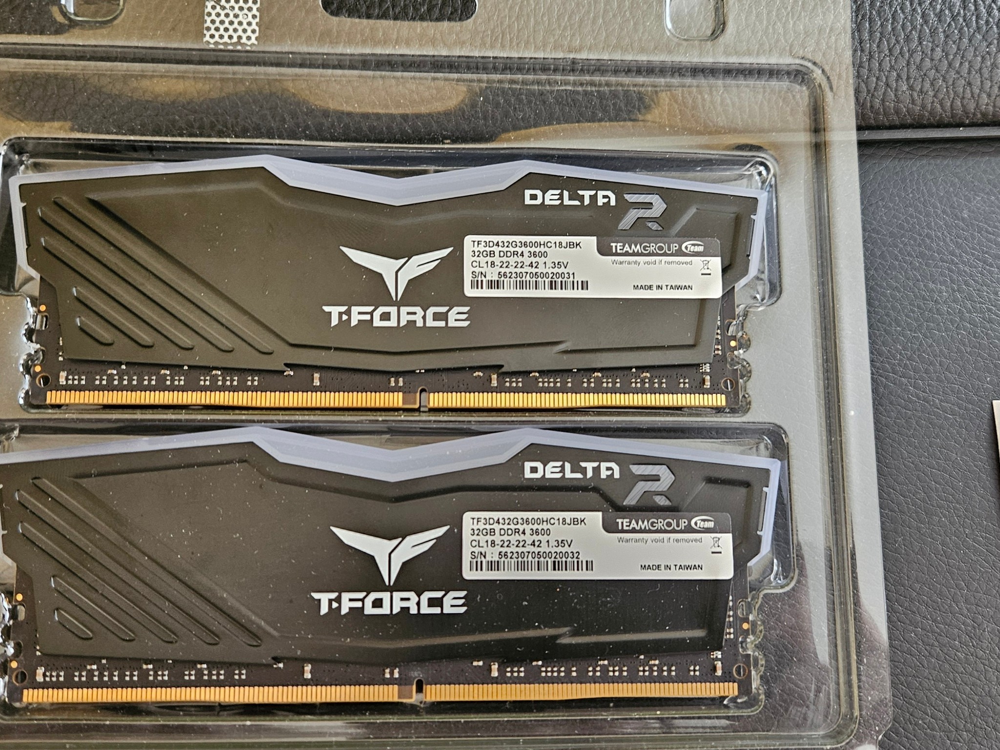 TEAMGROUP T-FORCE Delta RGB 64GB DDR4