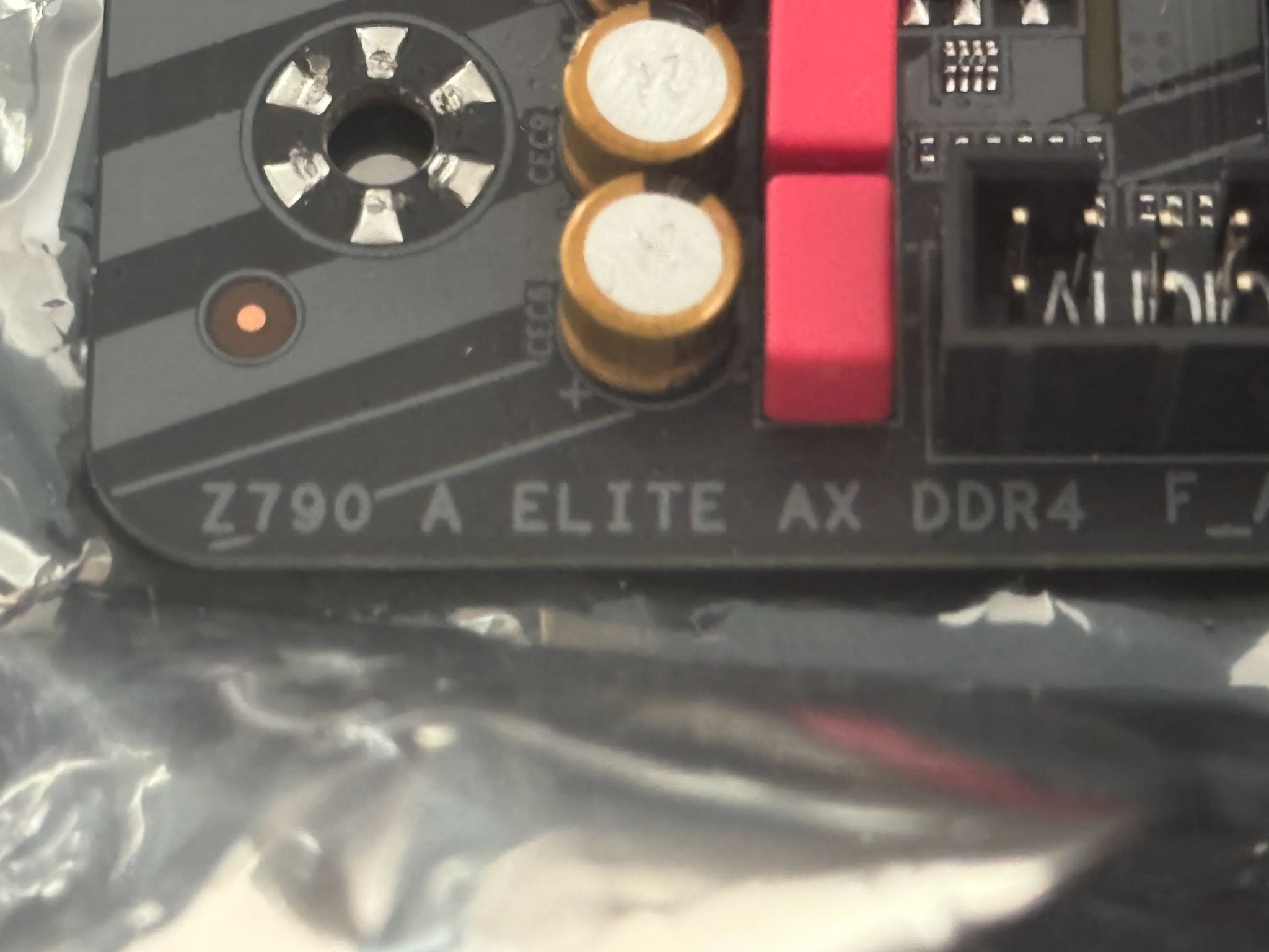 i7-13700K (Never had issues) + Z790 AORUS Elite AX DDR4 + 32GB DDR4