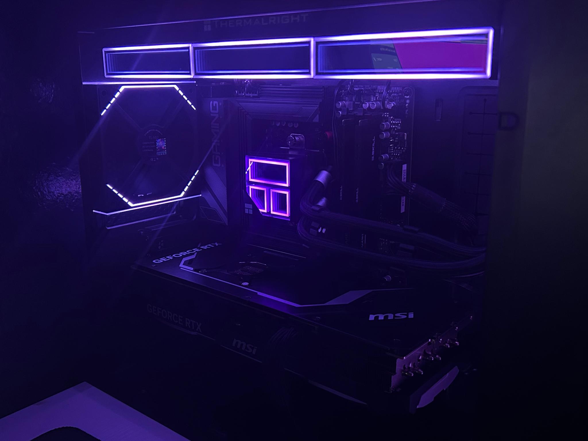 4080 SUPER & 7 7700X GAMING PC