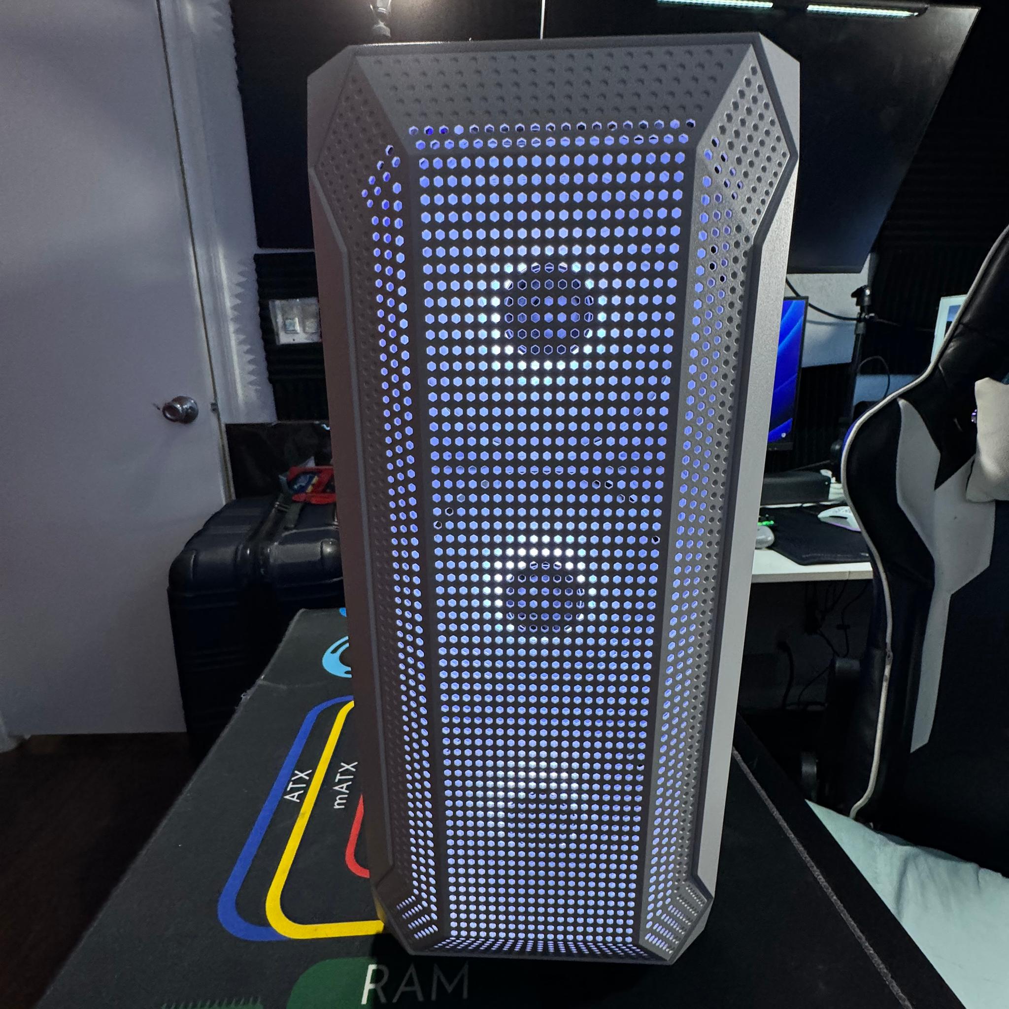White N’ Black RTX Gaming PC - i5 6500 / RTX 2060