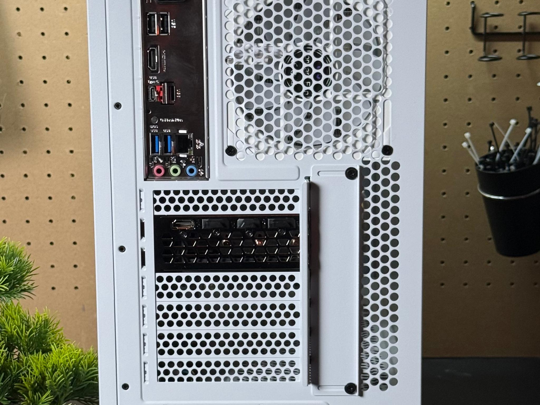 Pristine Gaming PC | RTX 3070 Ti | Ryzen 7 3700x | 16GB DDR4 | 1TB | Windows 11
