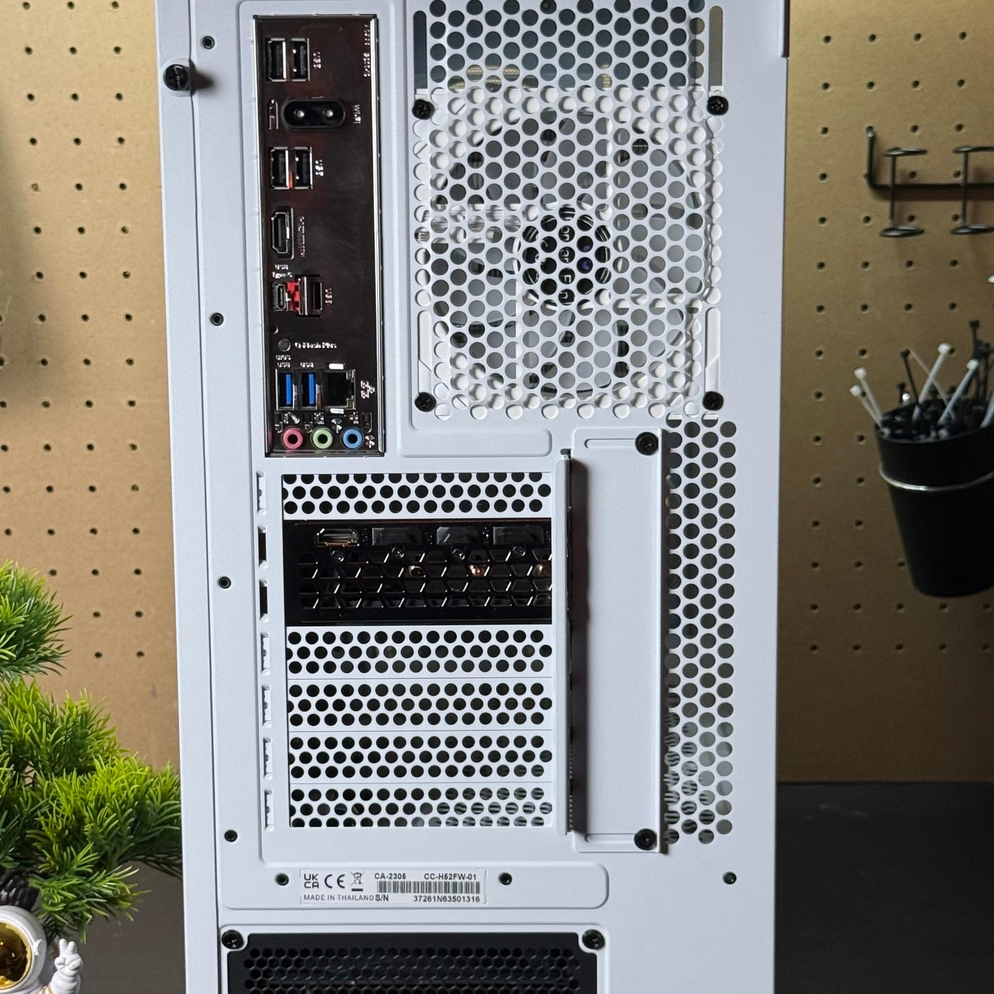 Pristine Gaming PC | RTX 3070 Ti | Ryzen 7 3700x | 16GB DDR4 | 1TB | Windows 11