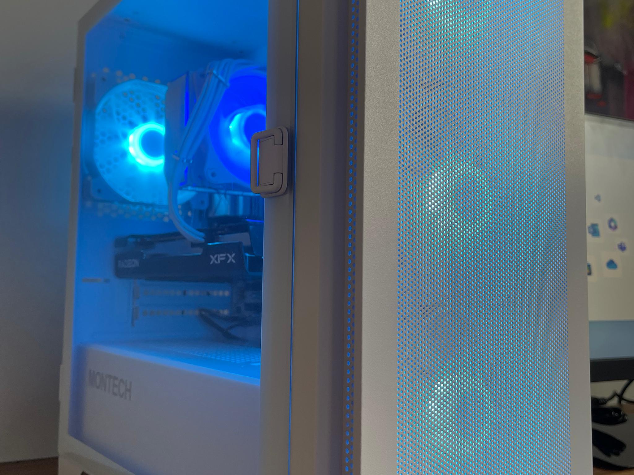 🥶 ALL WHITE 1080p Streaming/Gaming PC | RX 6600, Ryzen 5 3600, 1TB SSD 🥶