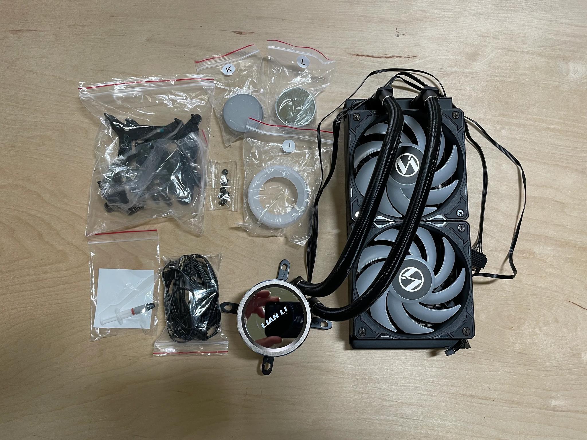 *LIKE NEW* Lian-Li Galahad II Trinity RGB 240 (black)
