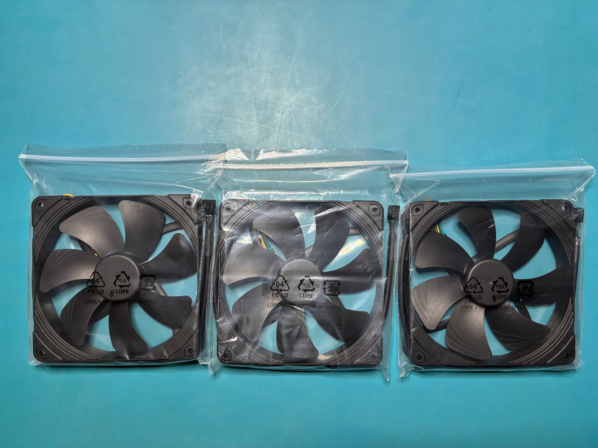 Noctua NF-A14 industrialPPC-2000 IP67 PWM 140mm fans